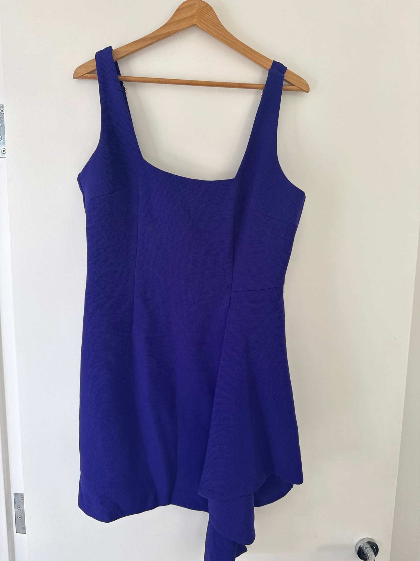 138374