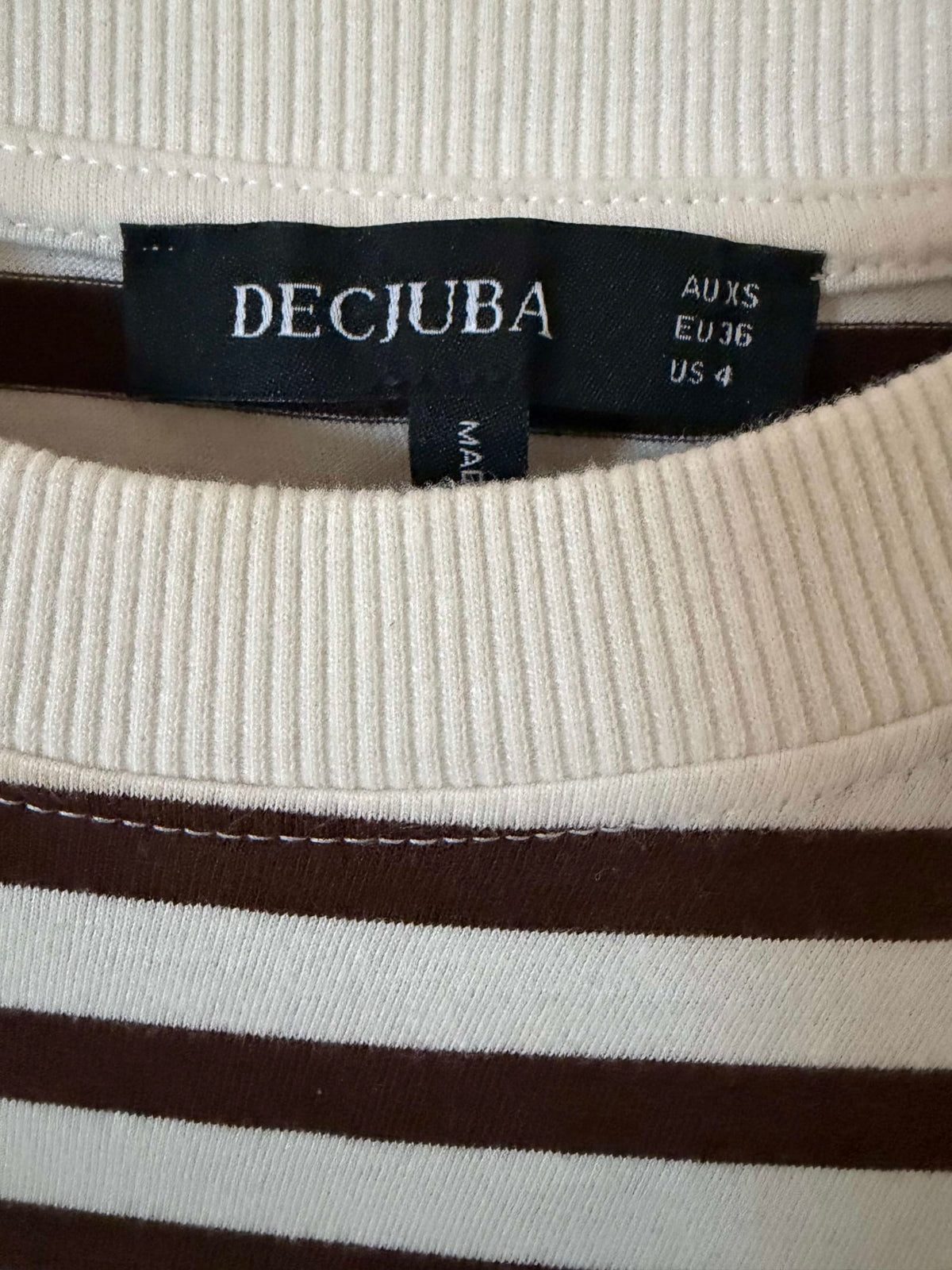 225348