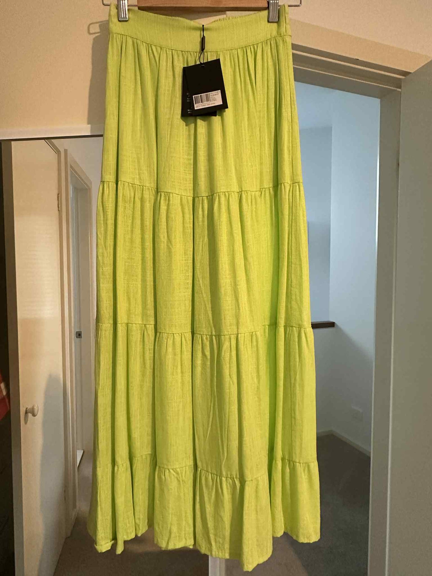 21982