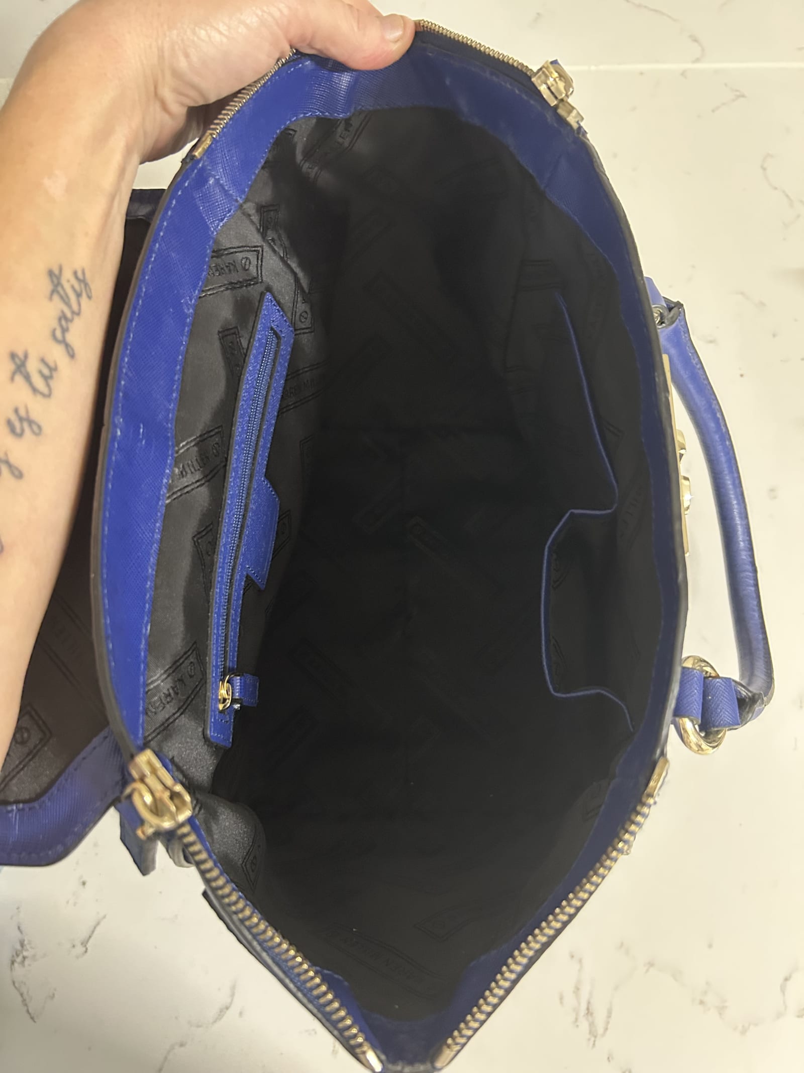 138041