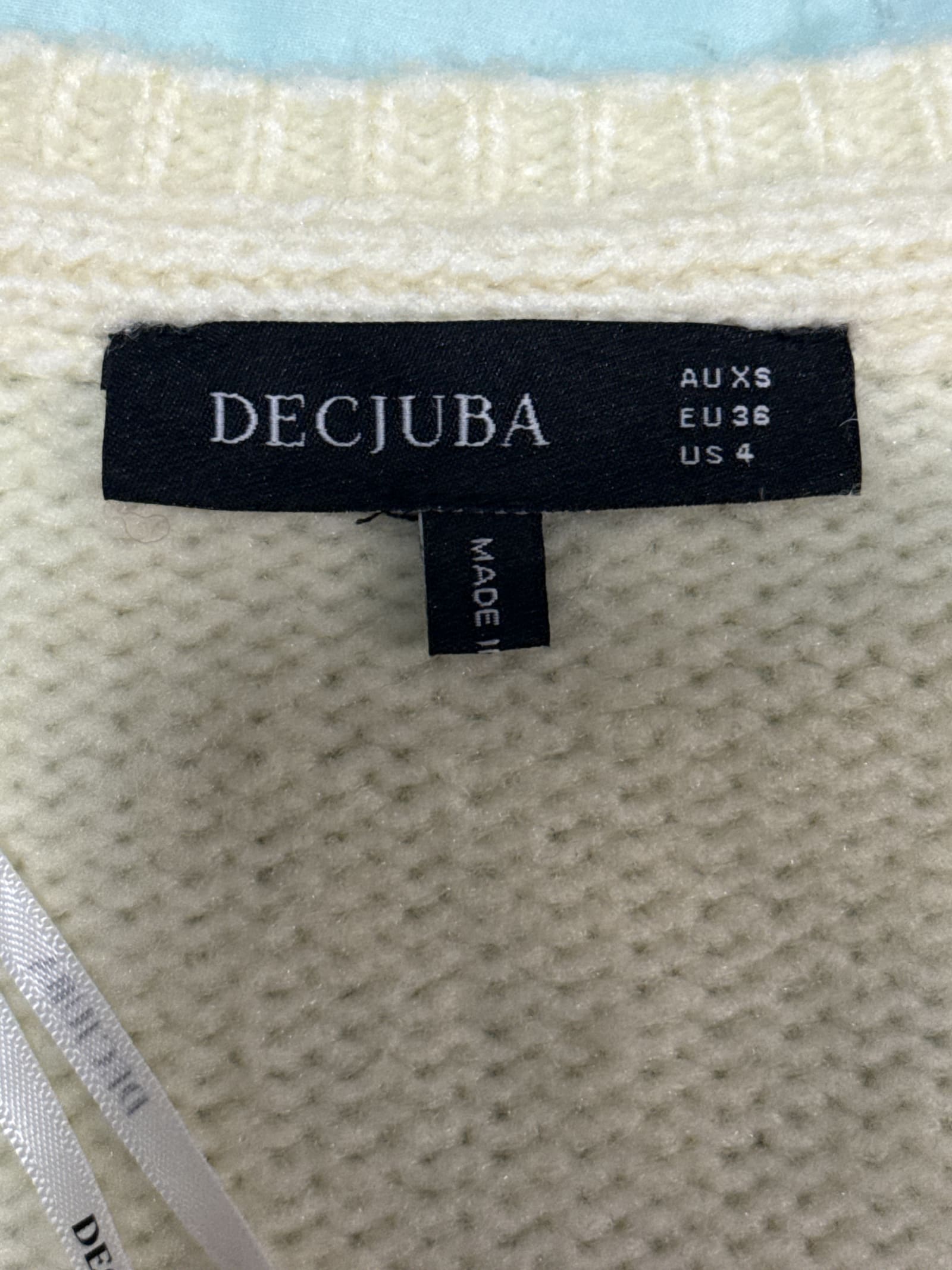 103042
