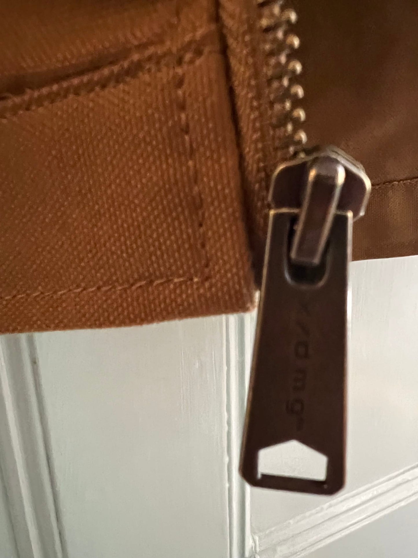 63985