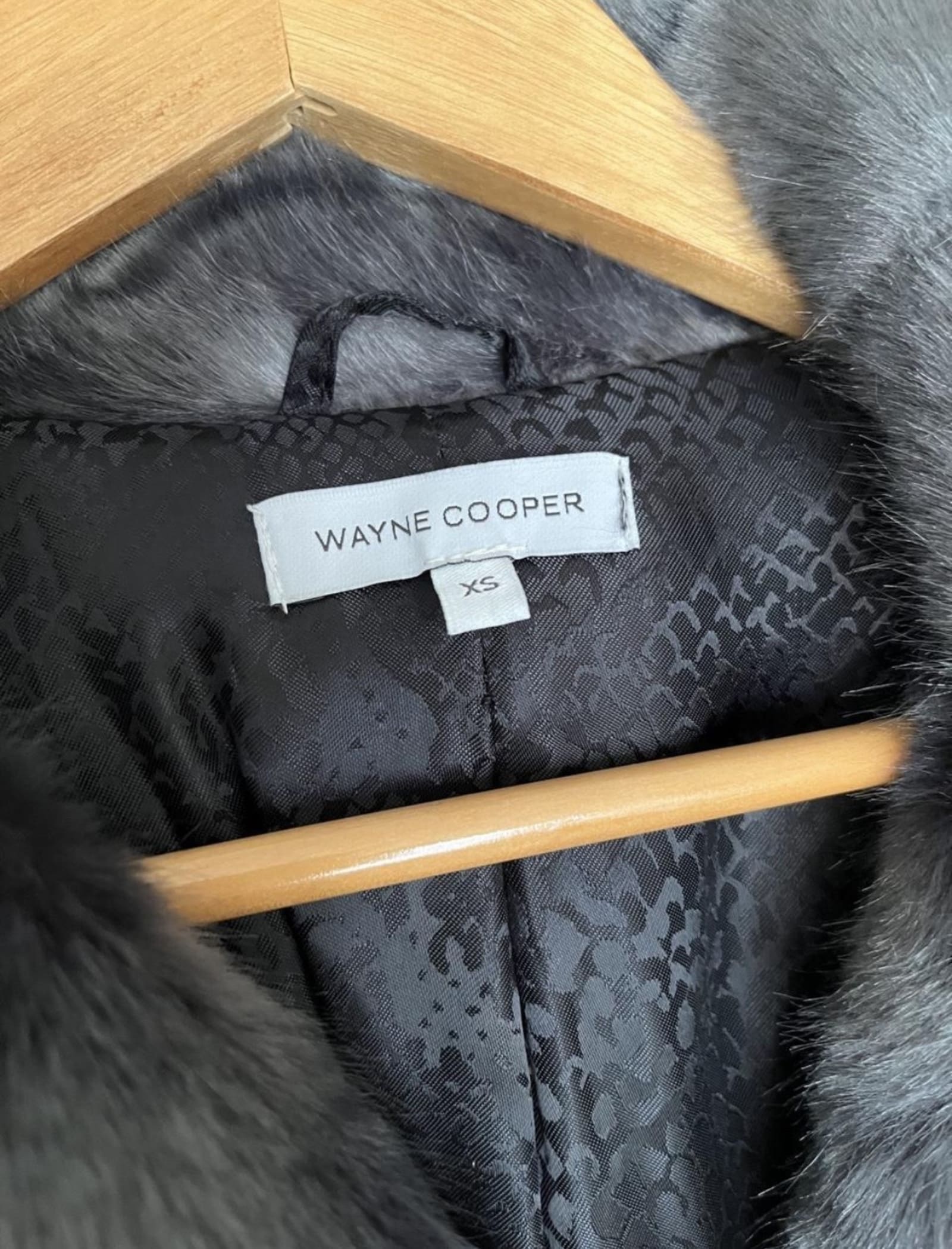194891
