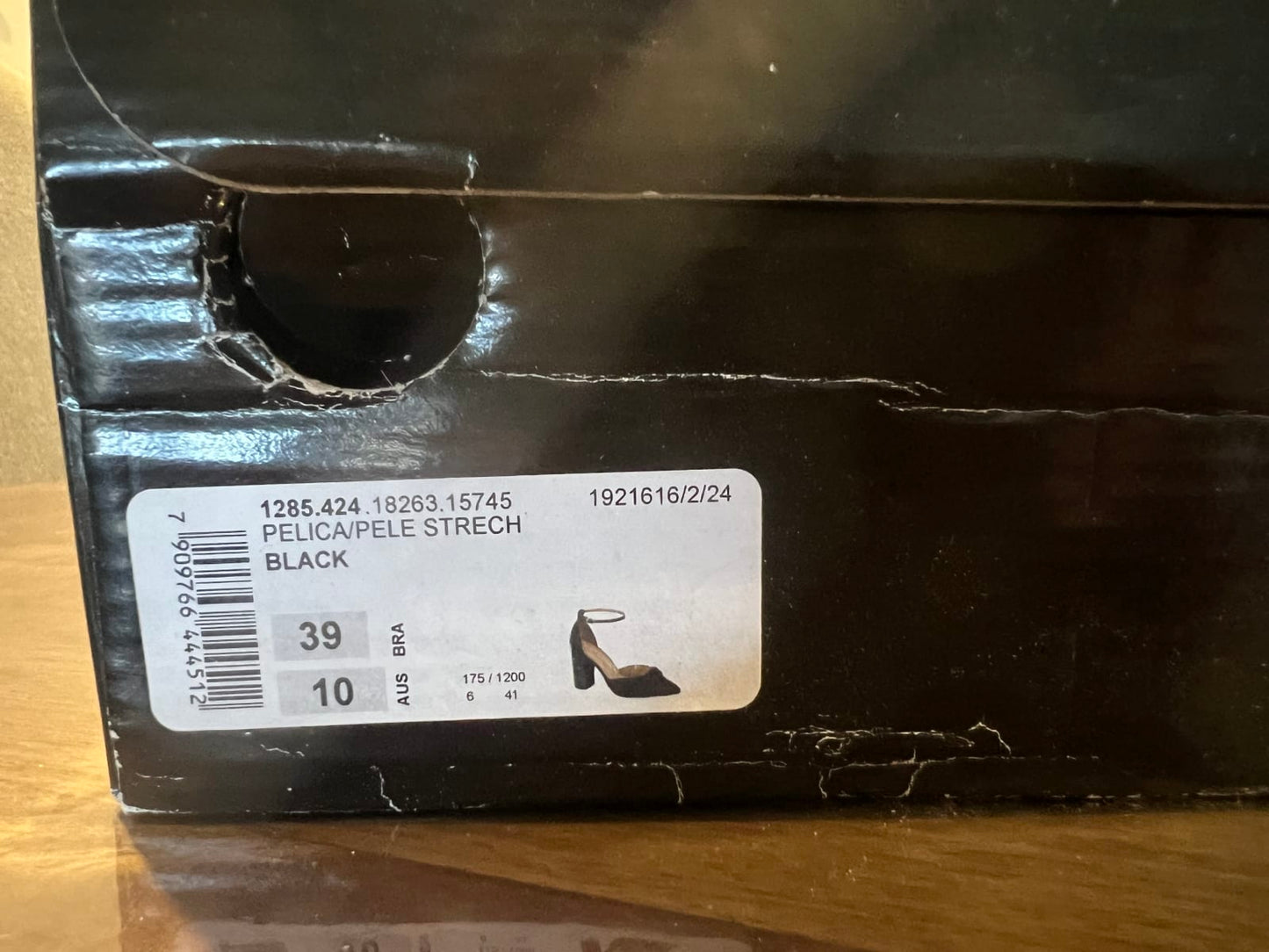 87479