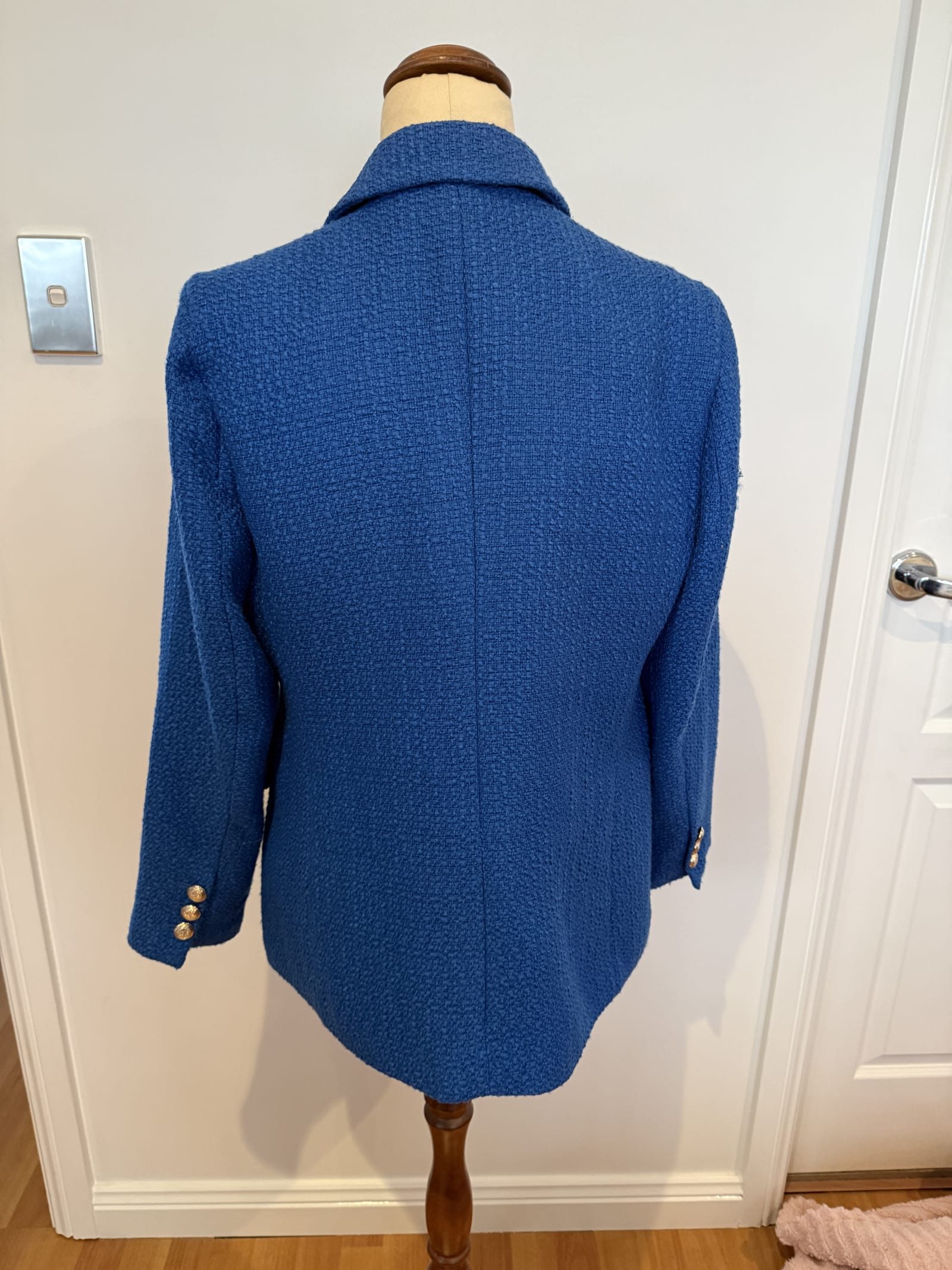 189076