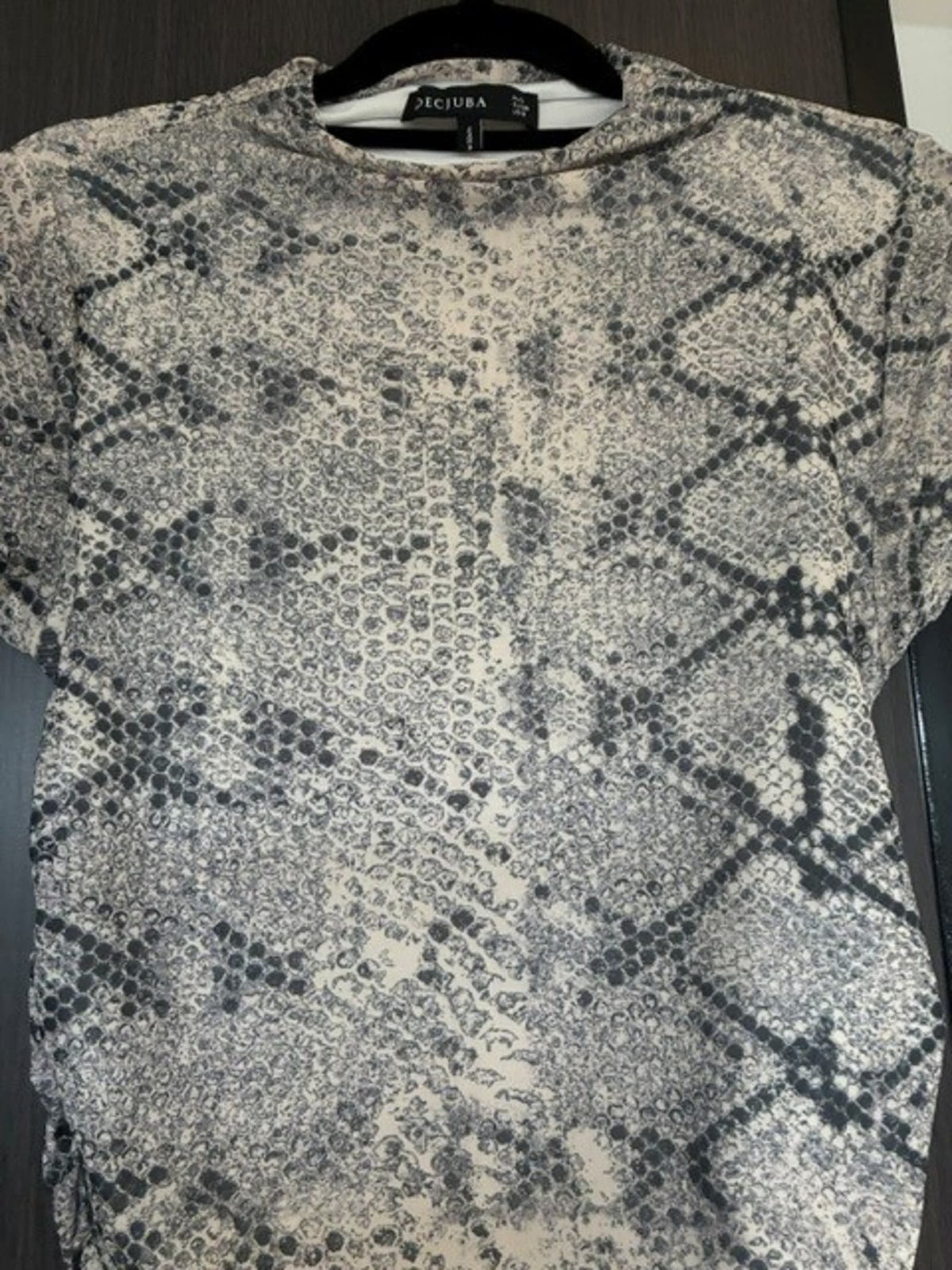 209211