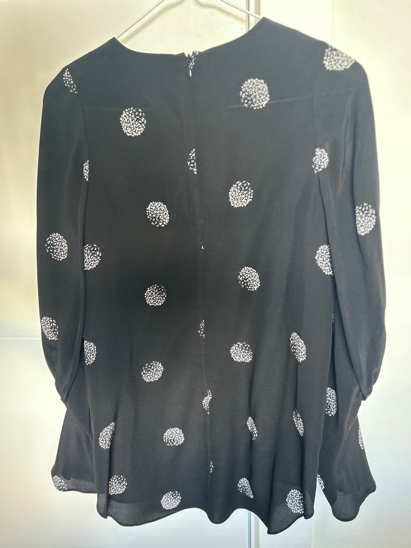68942