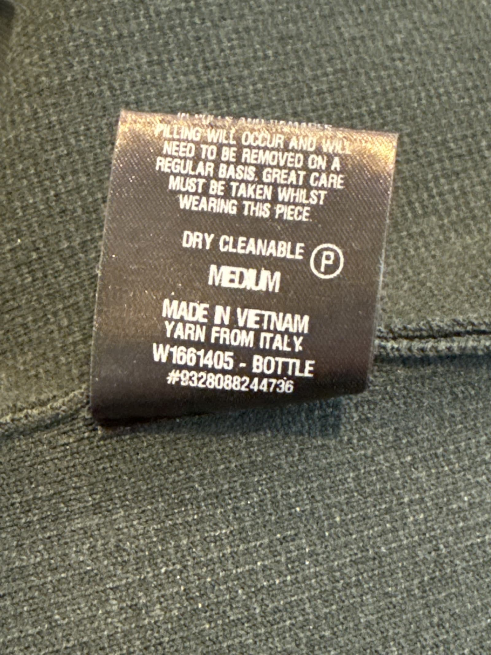 121858