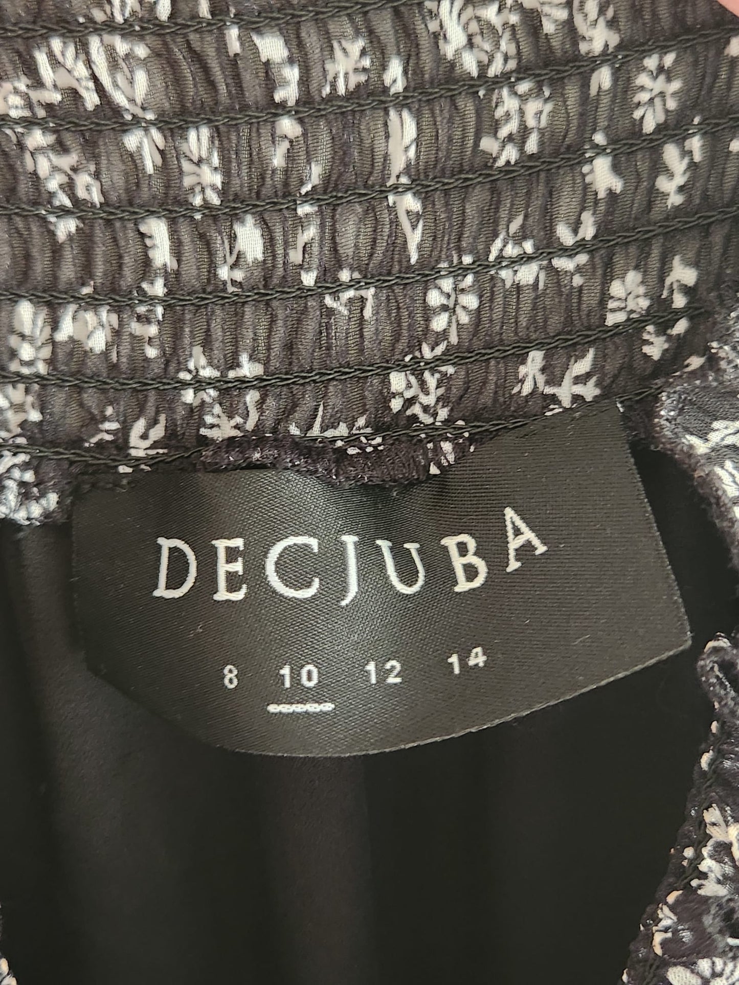 134366