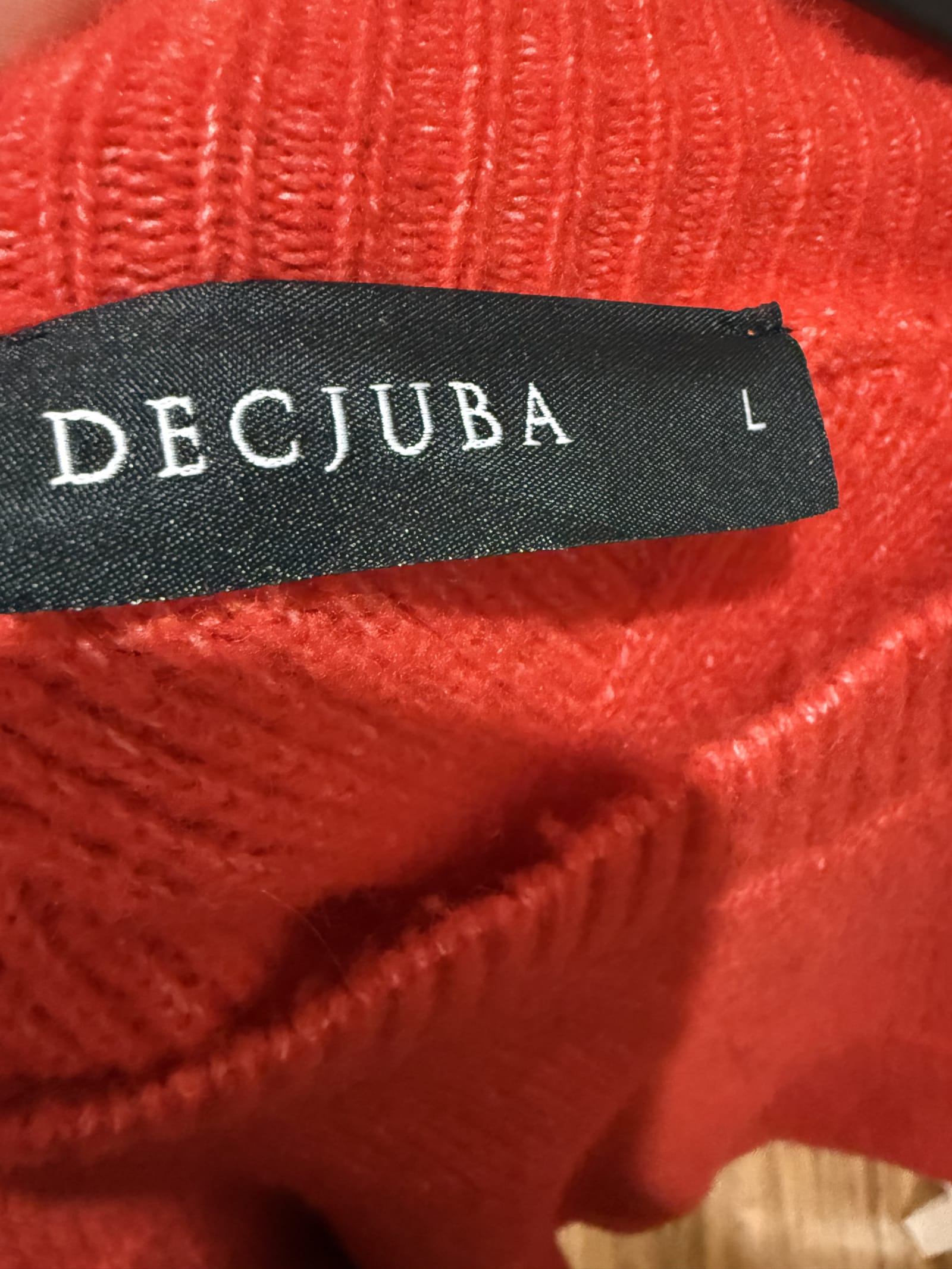 62211
