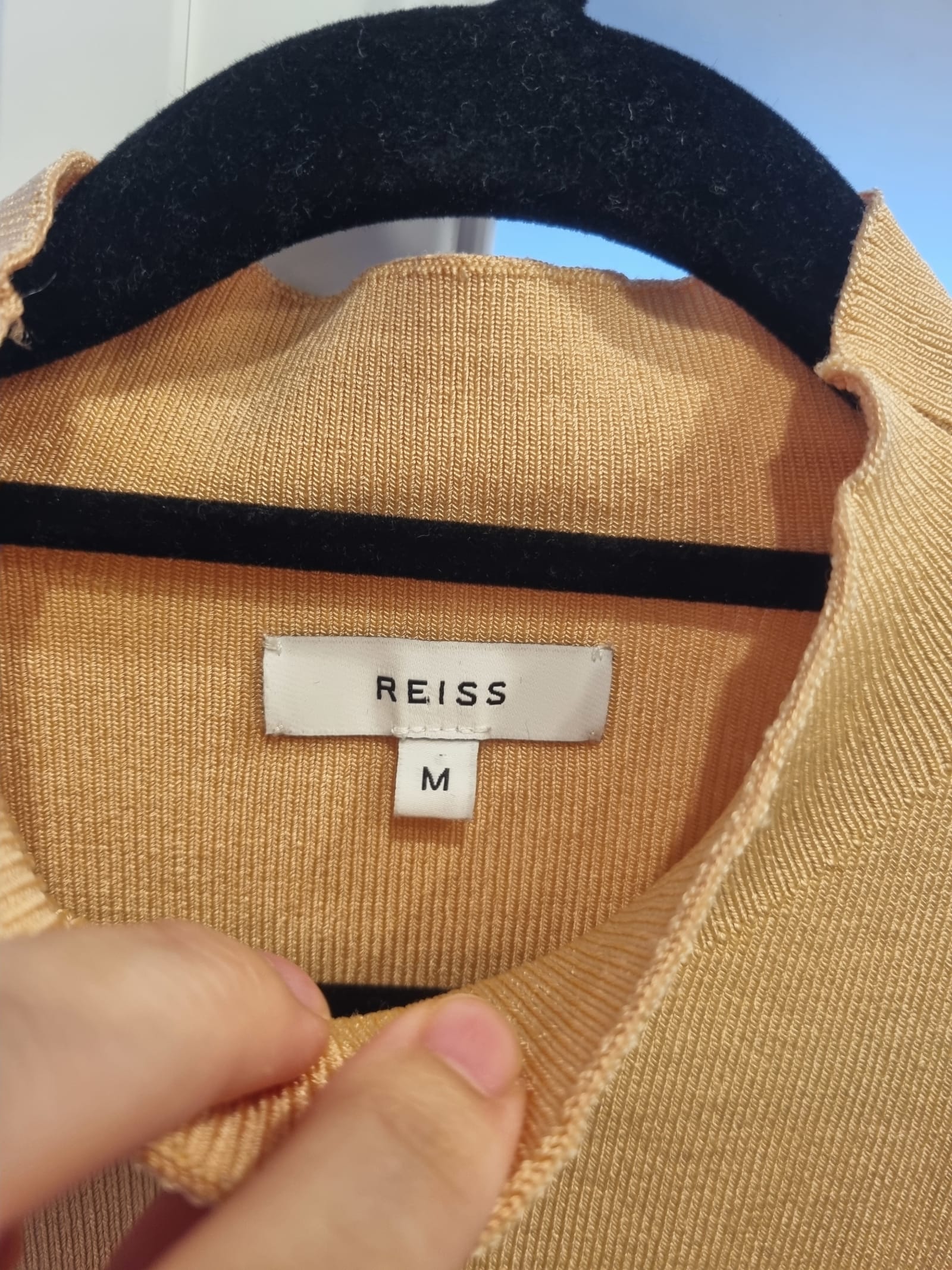 108963