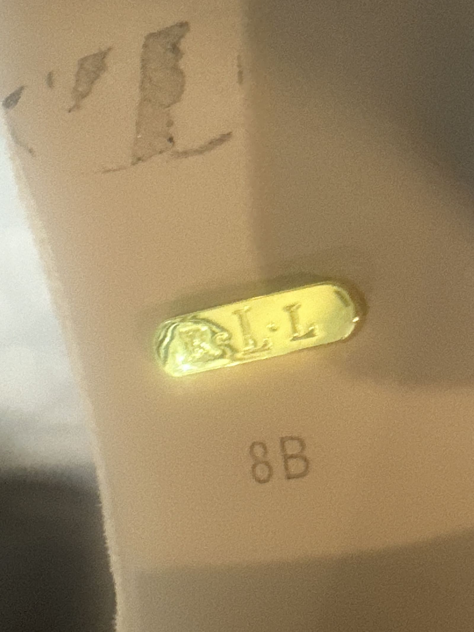 154261