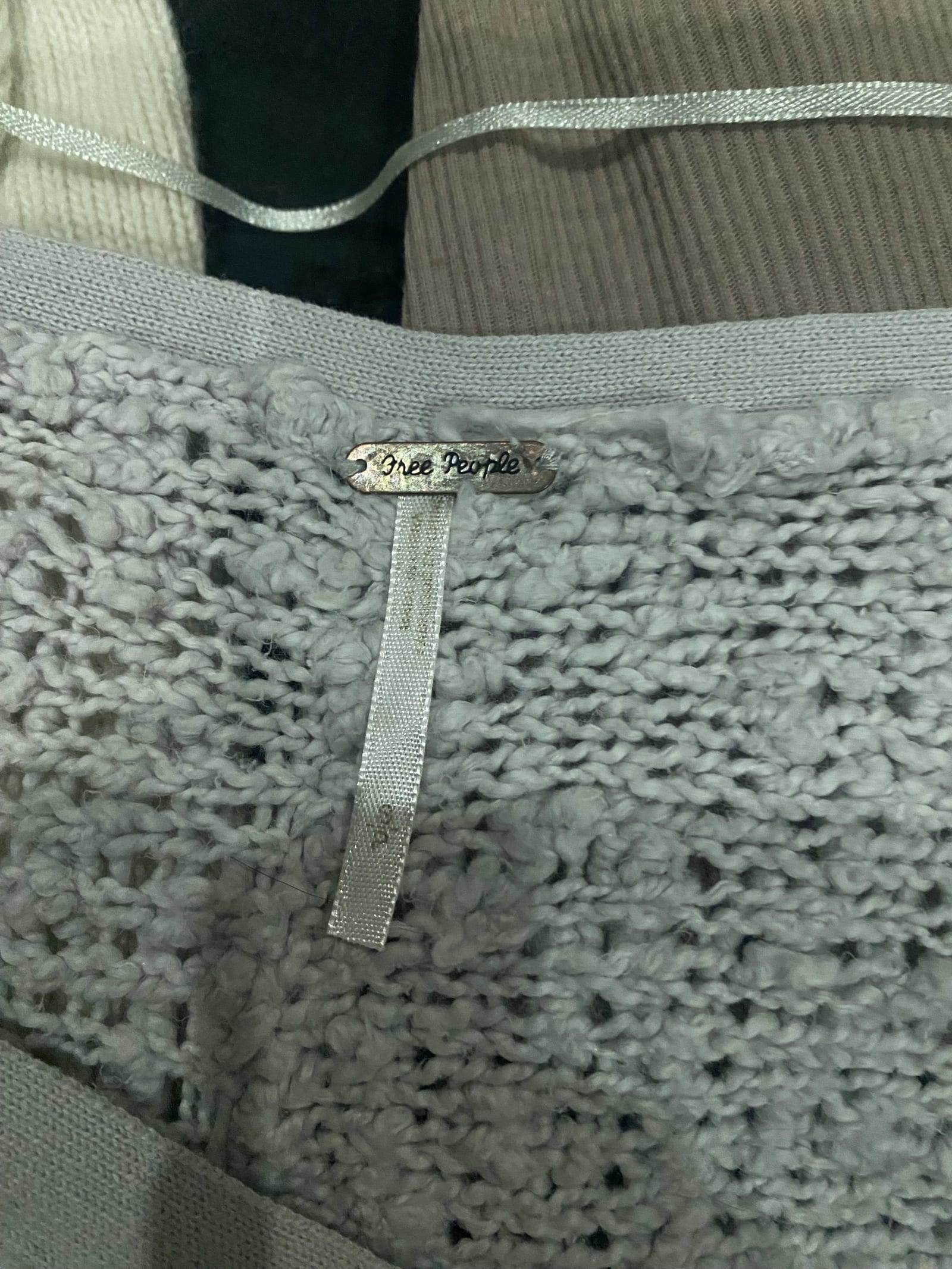 87079