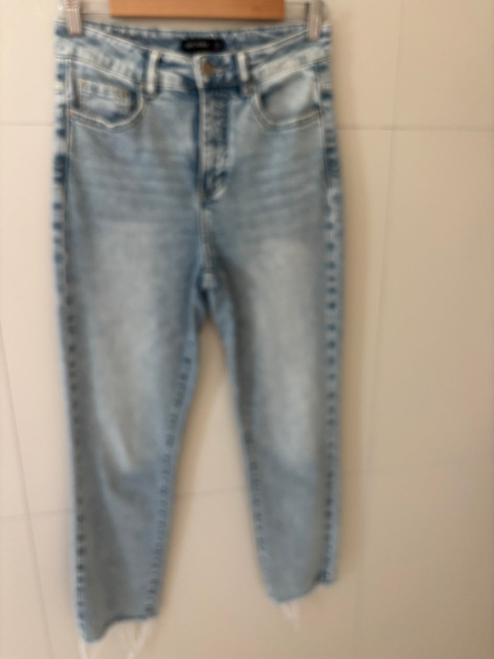 198624