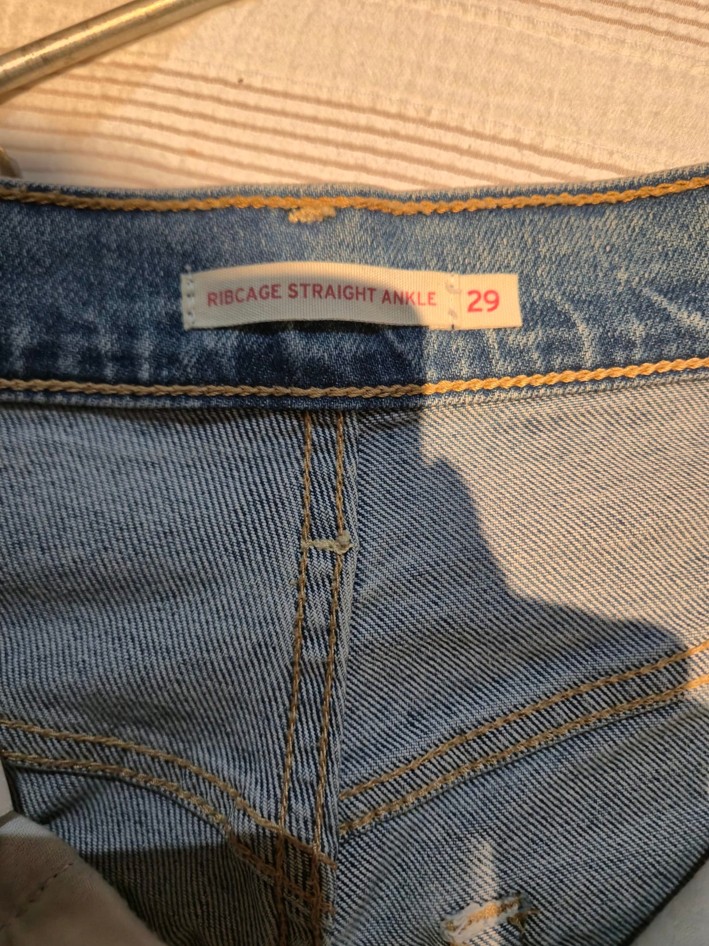 187140