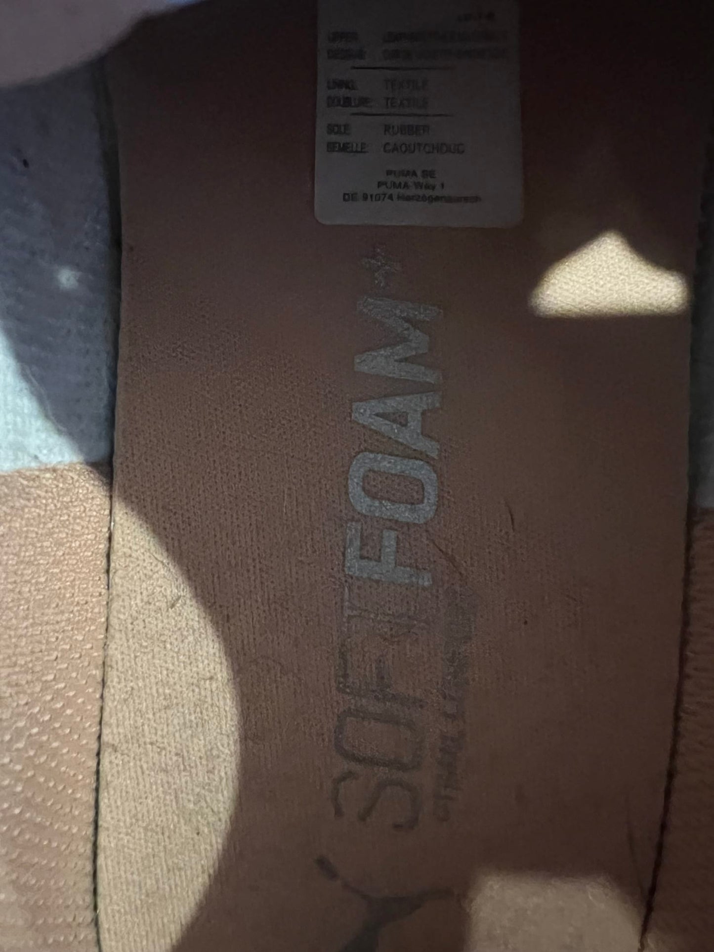87470