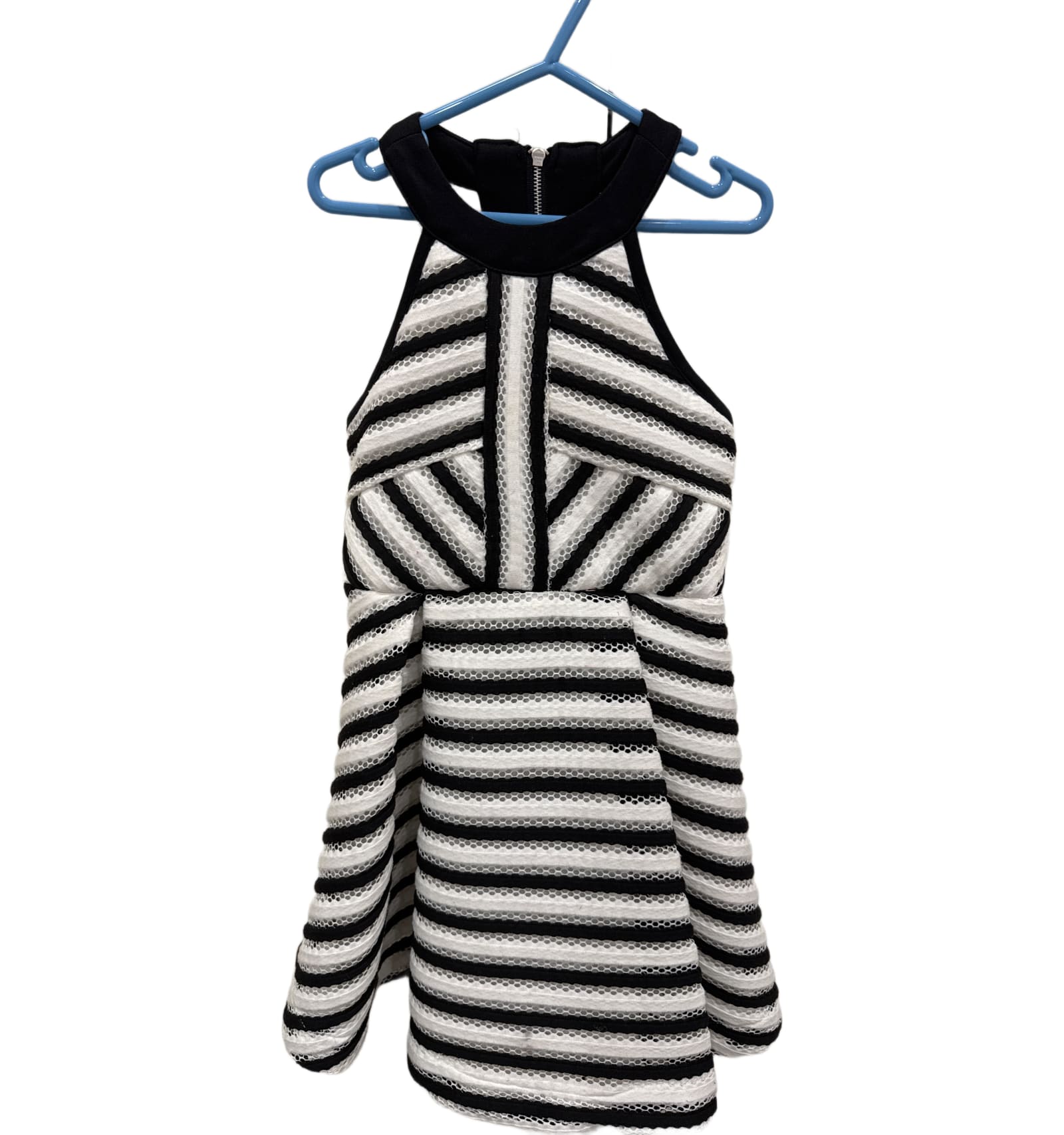 123845
