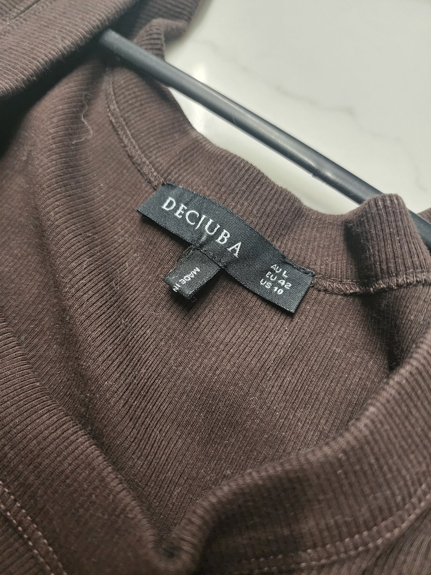 24596