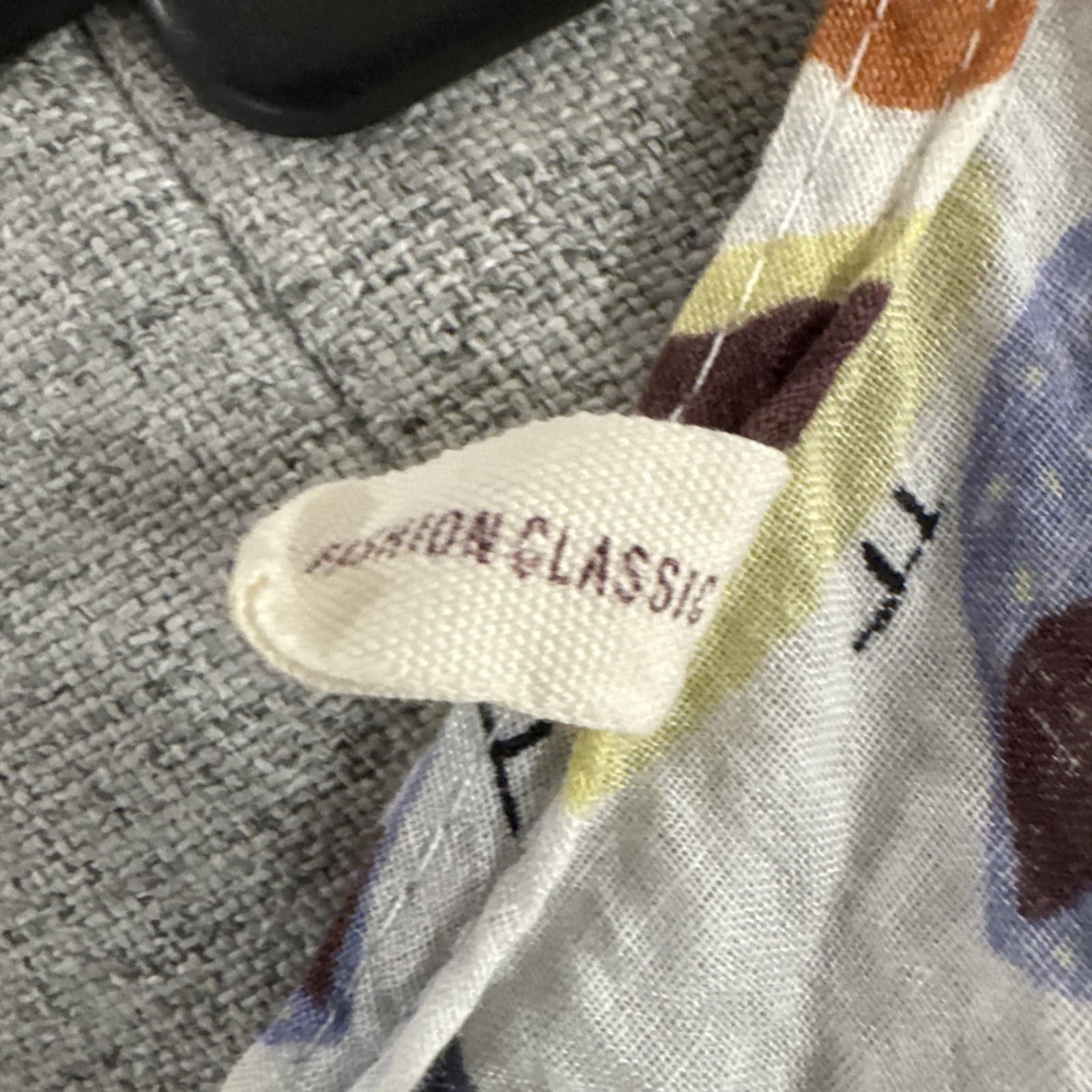 194562