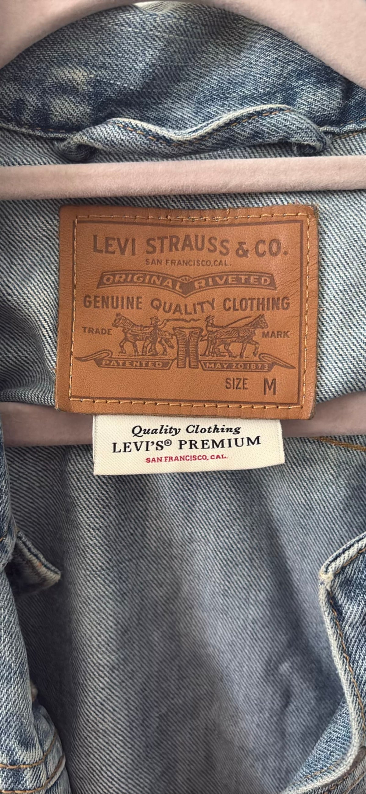 219235