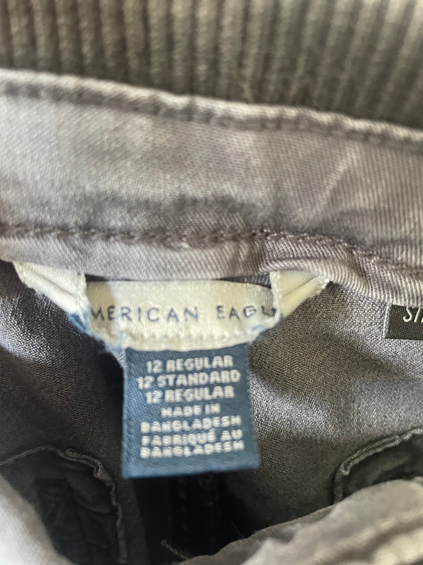 27686