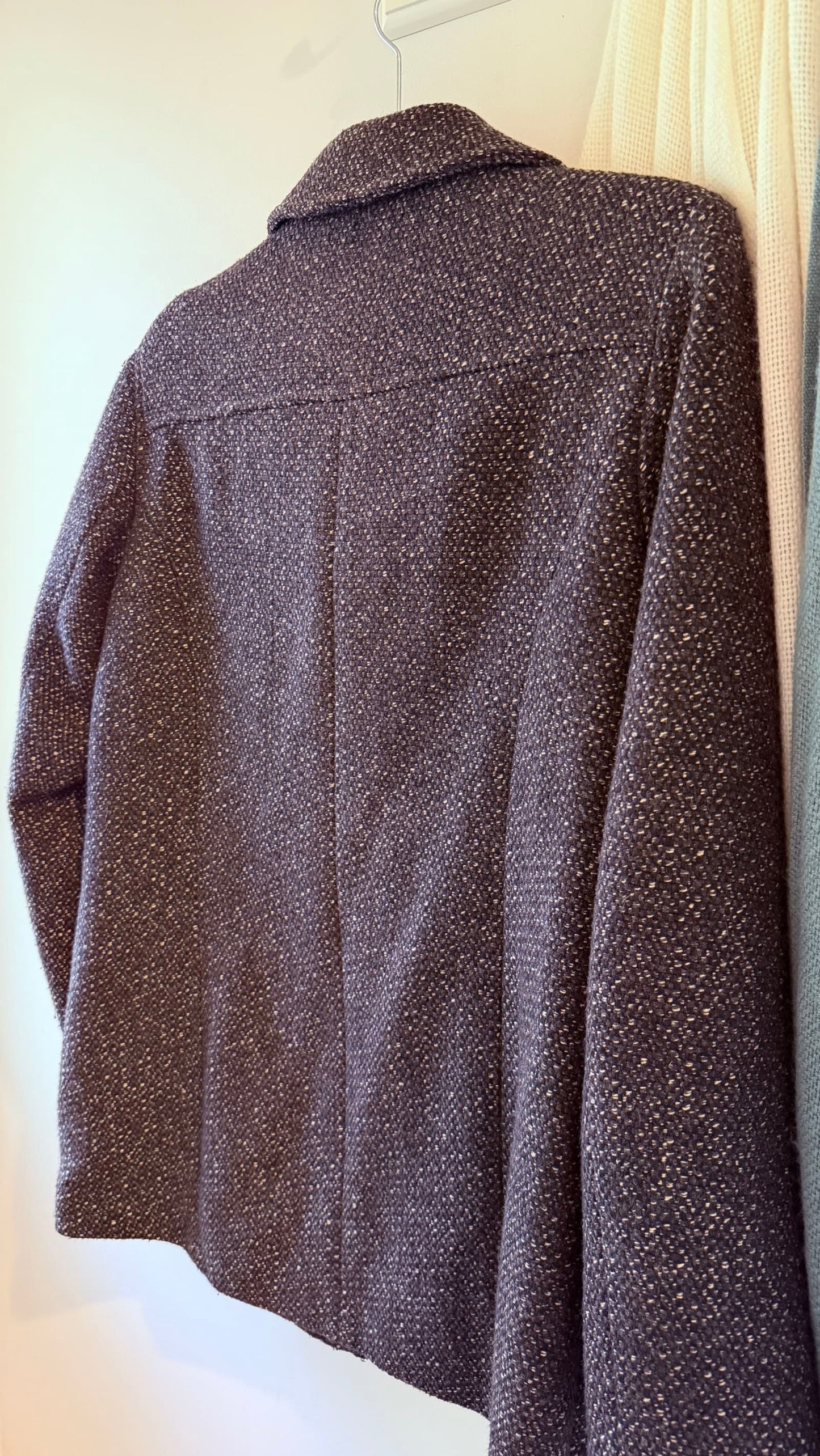 198102