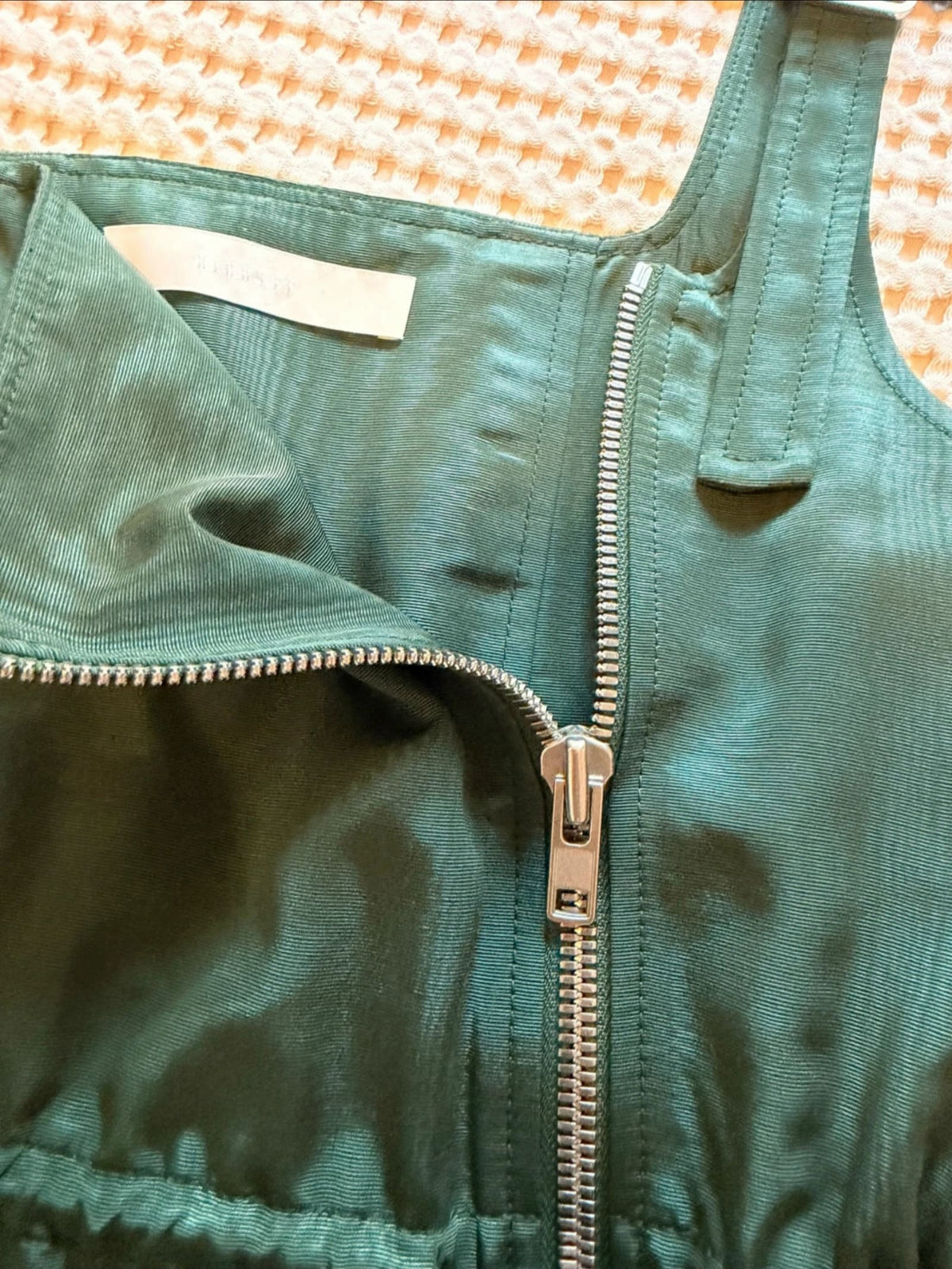 225340