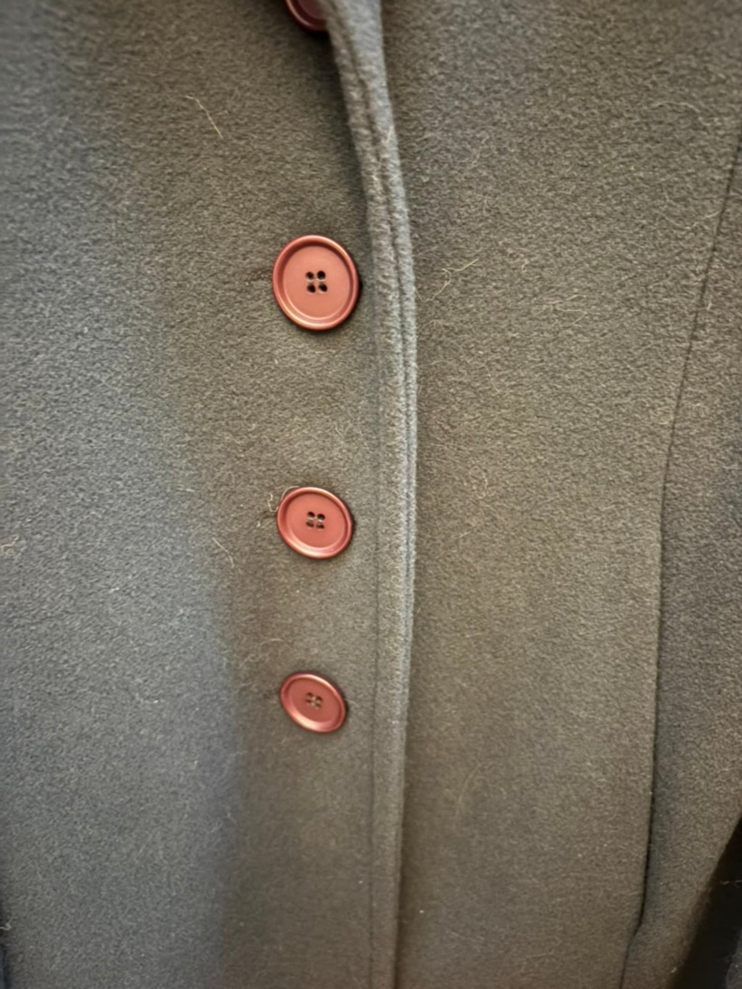 104954