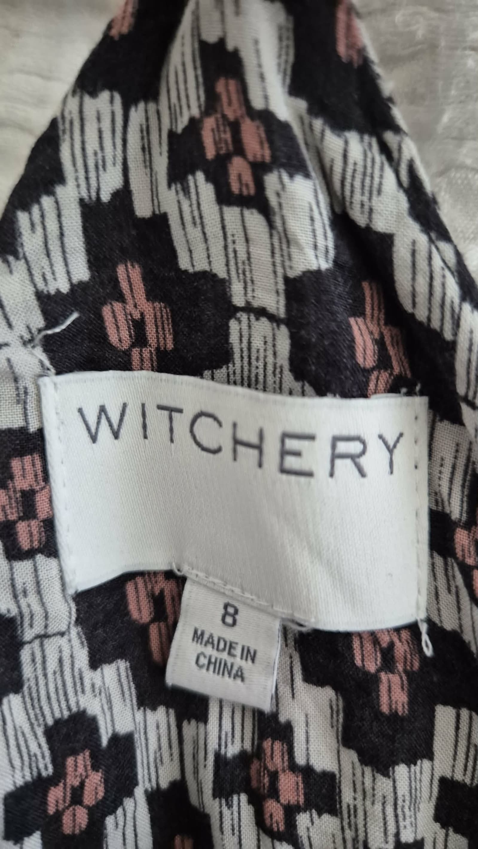 76262