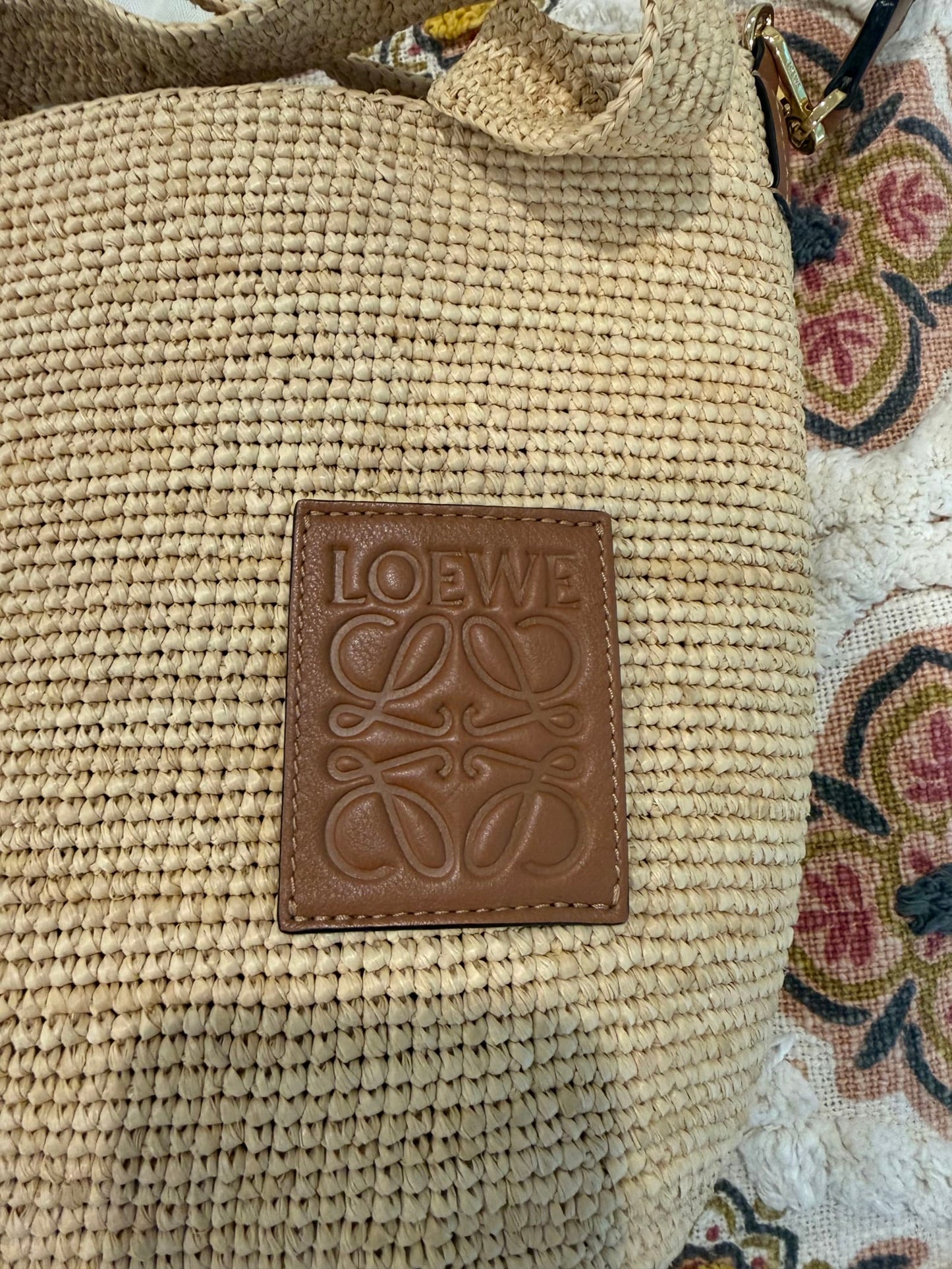 164285