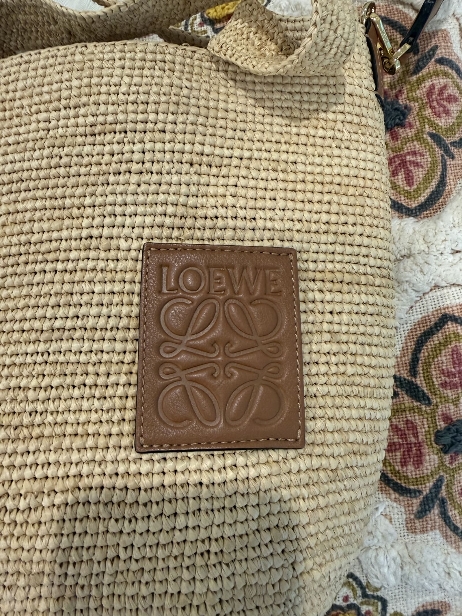 164285