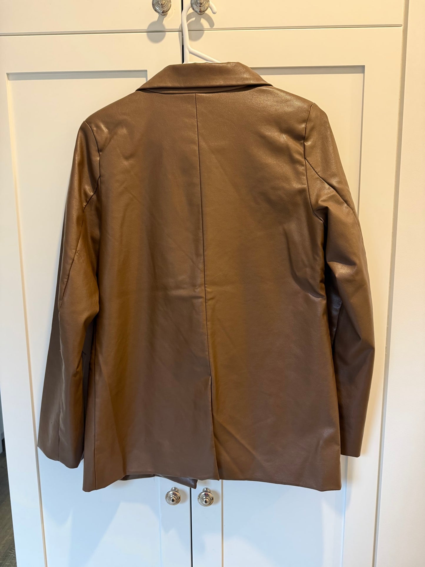 156372