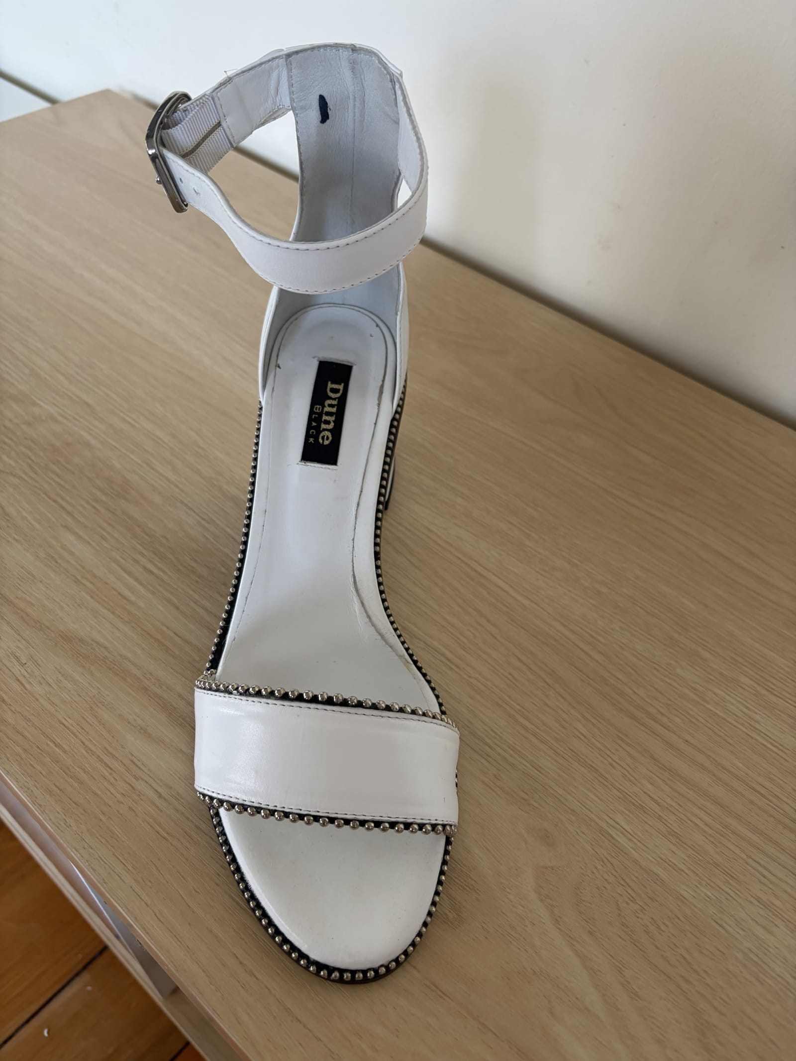 69682