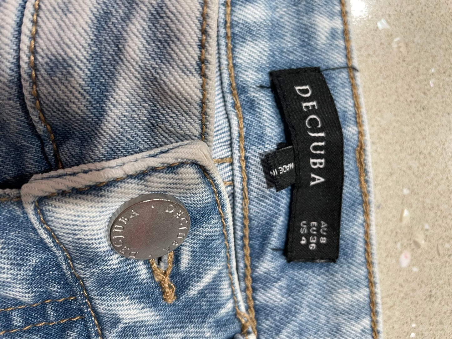 89284