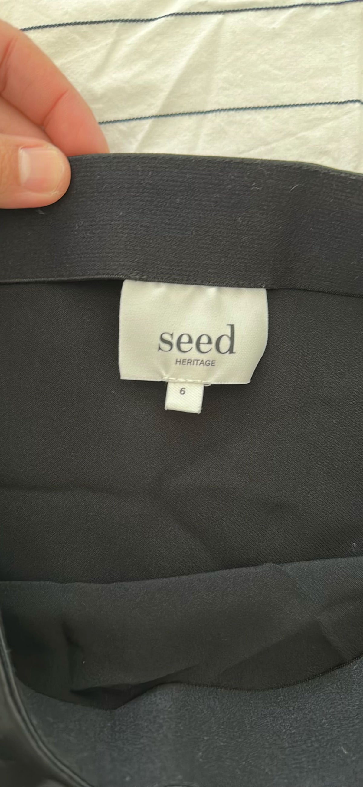 218070