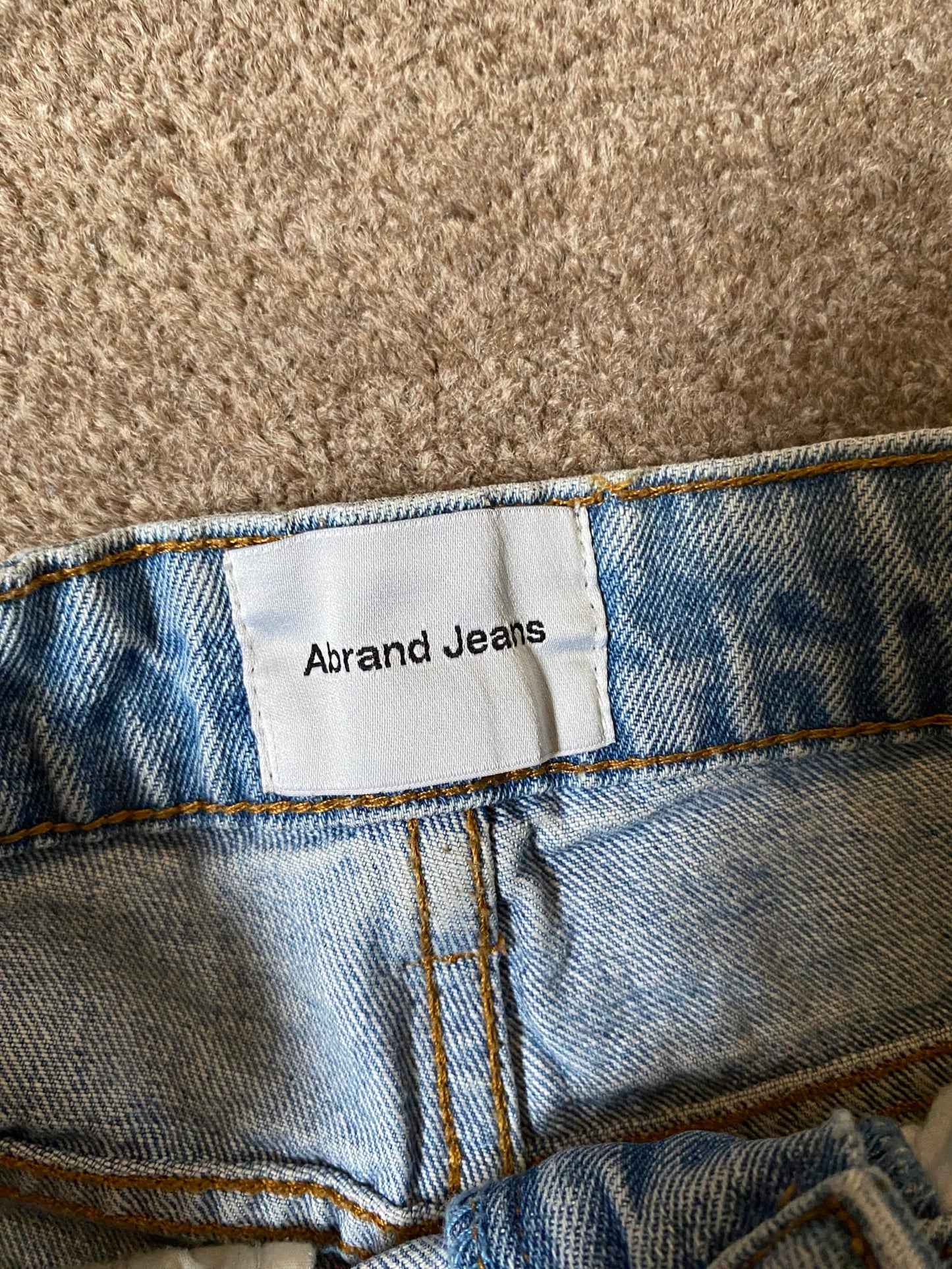164843