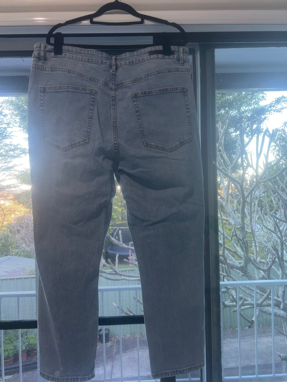 188302