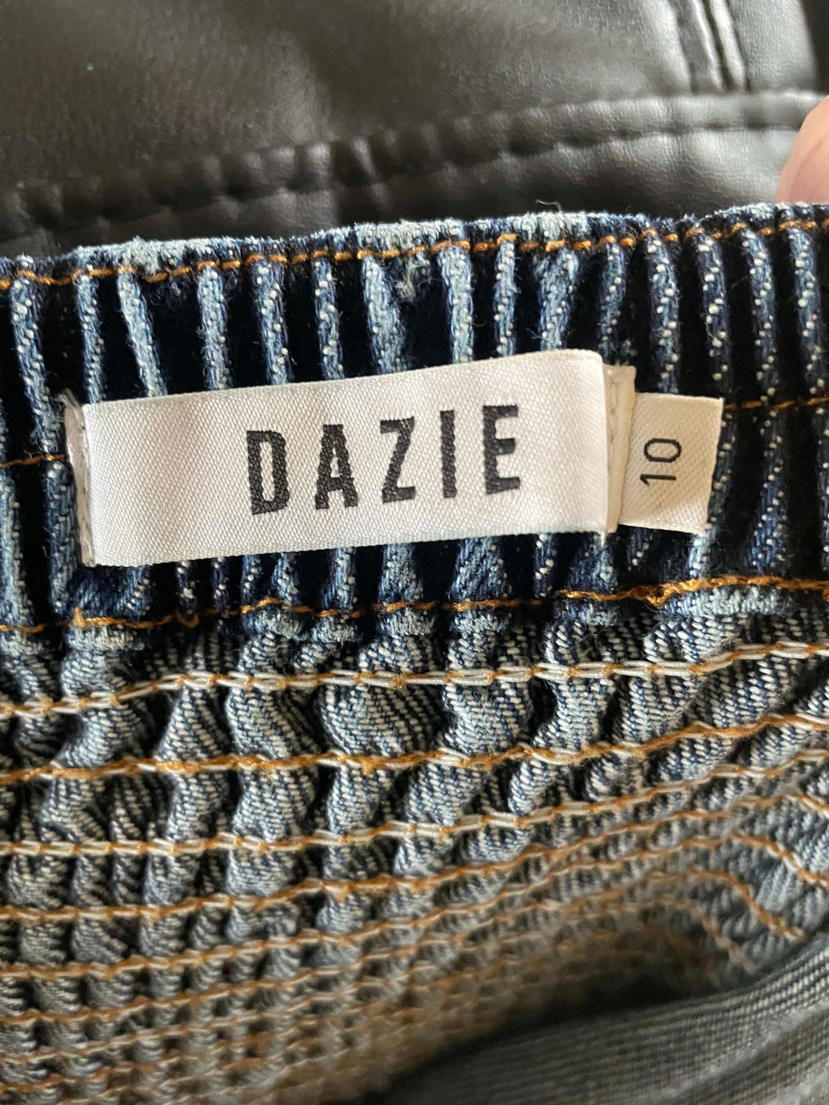 222628