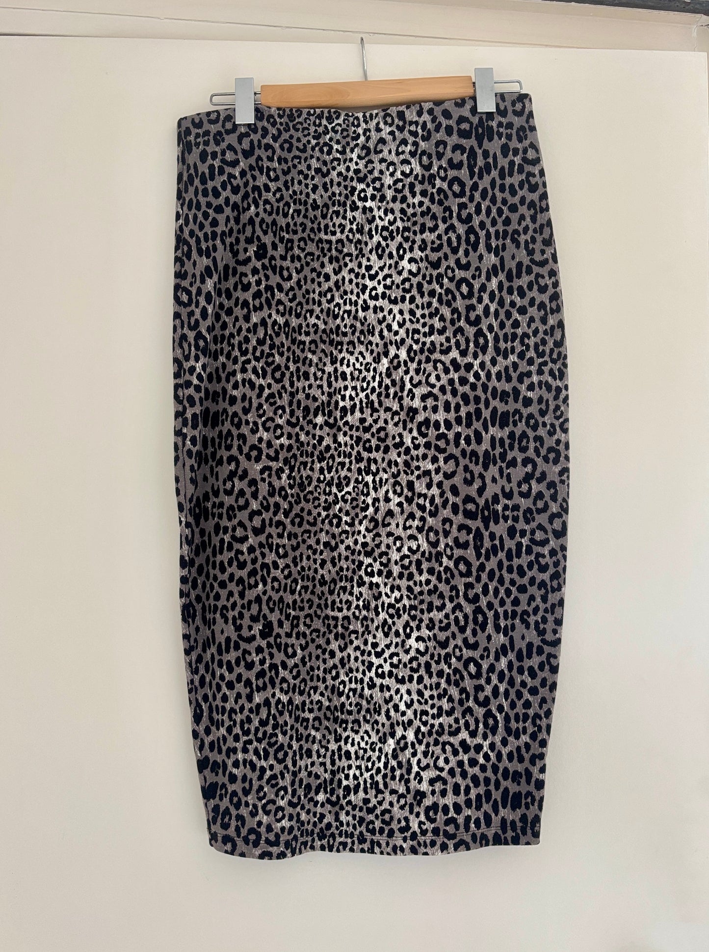 24820