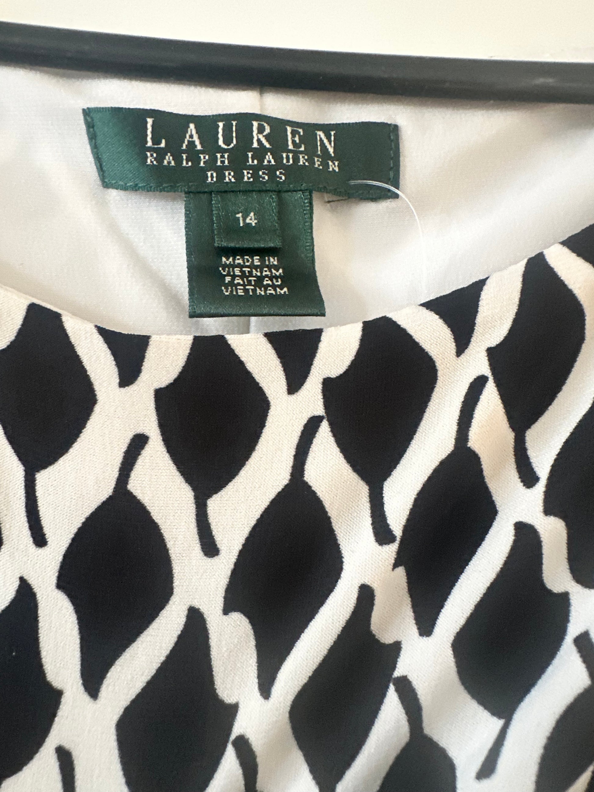 37532