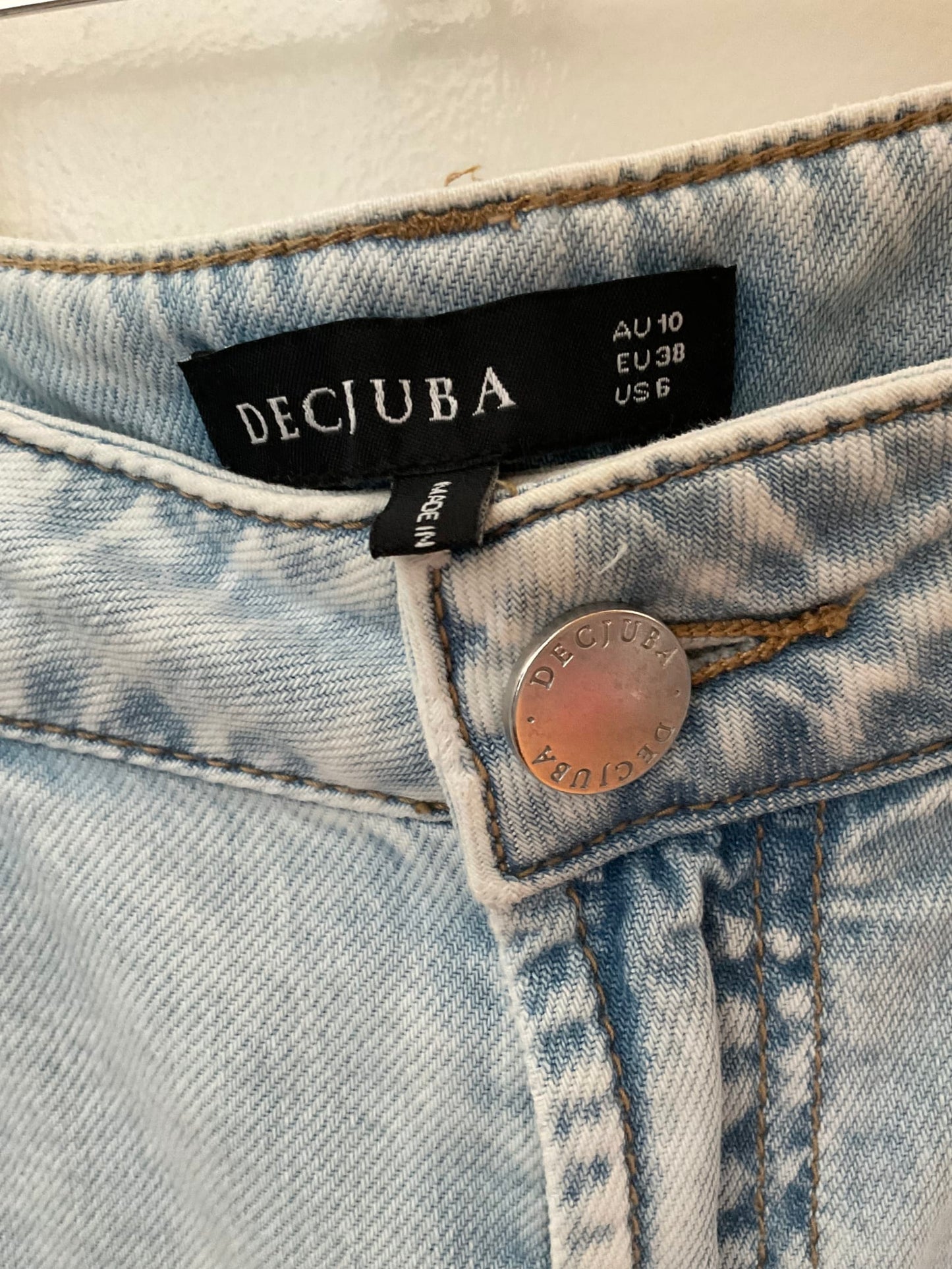 131431