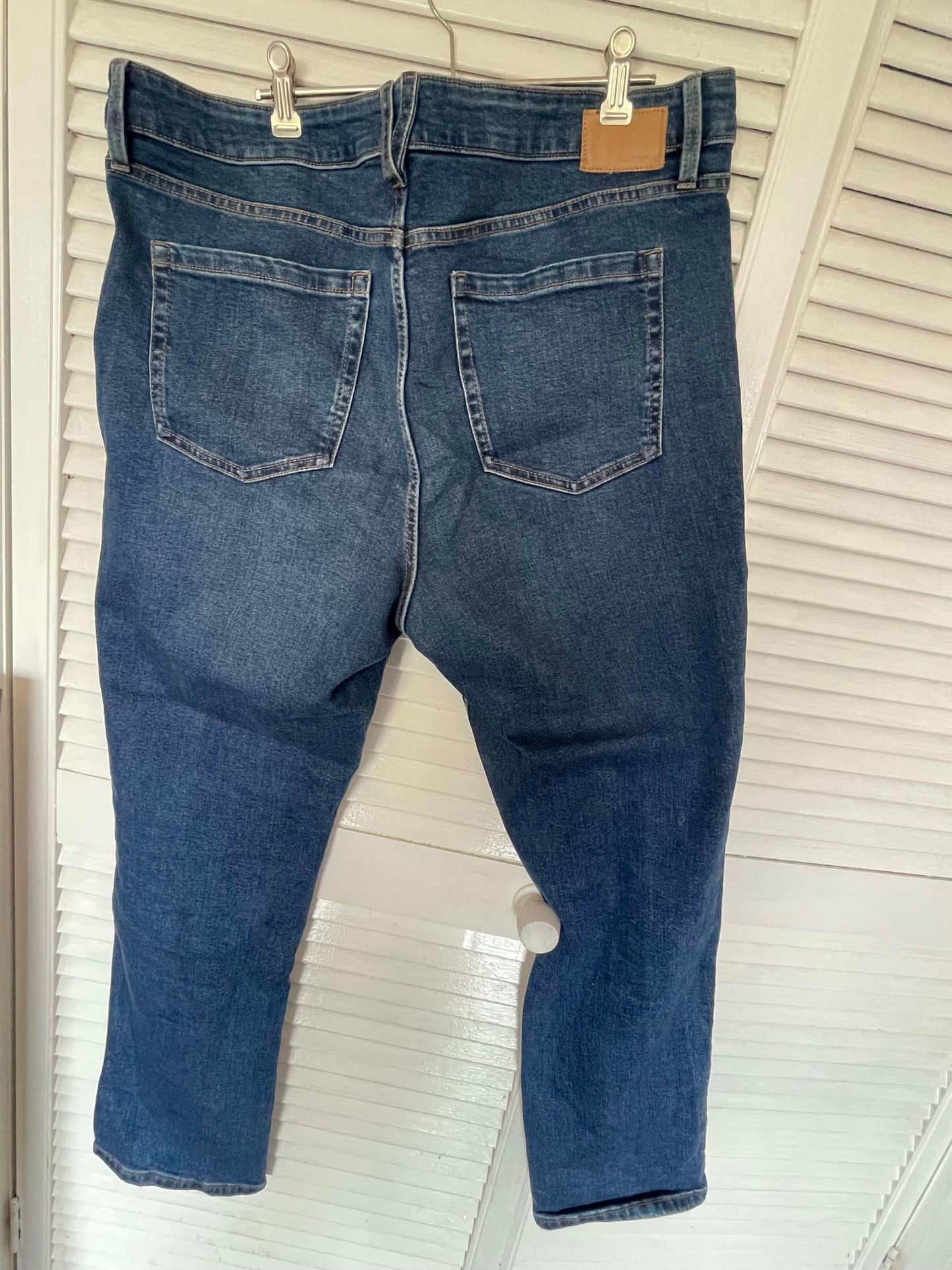 58606