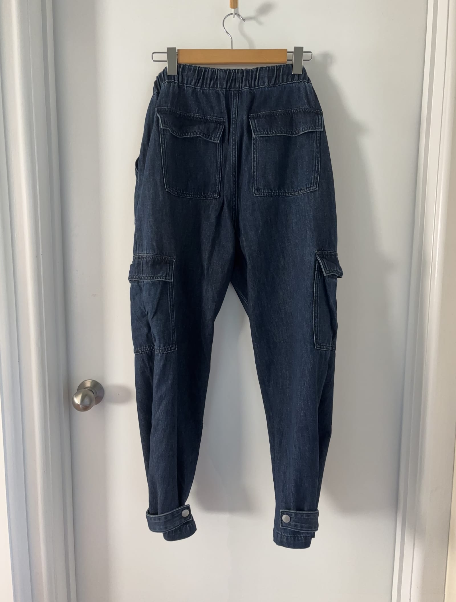 90928