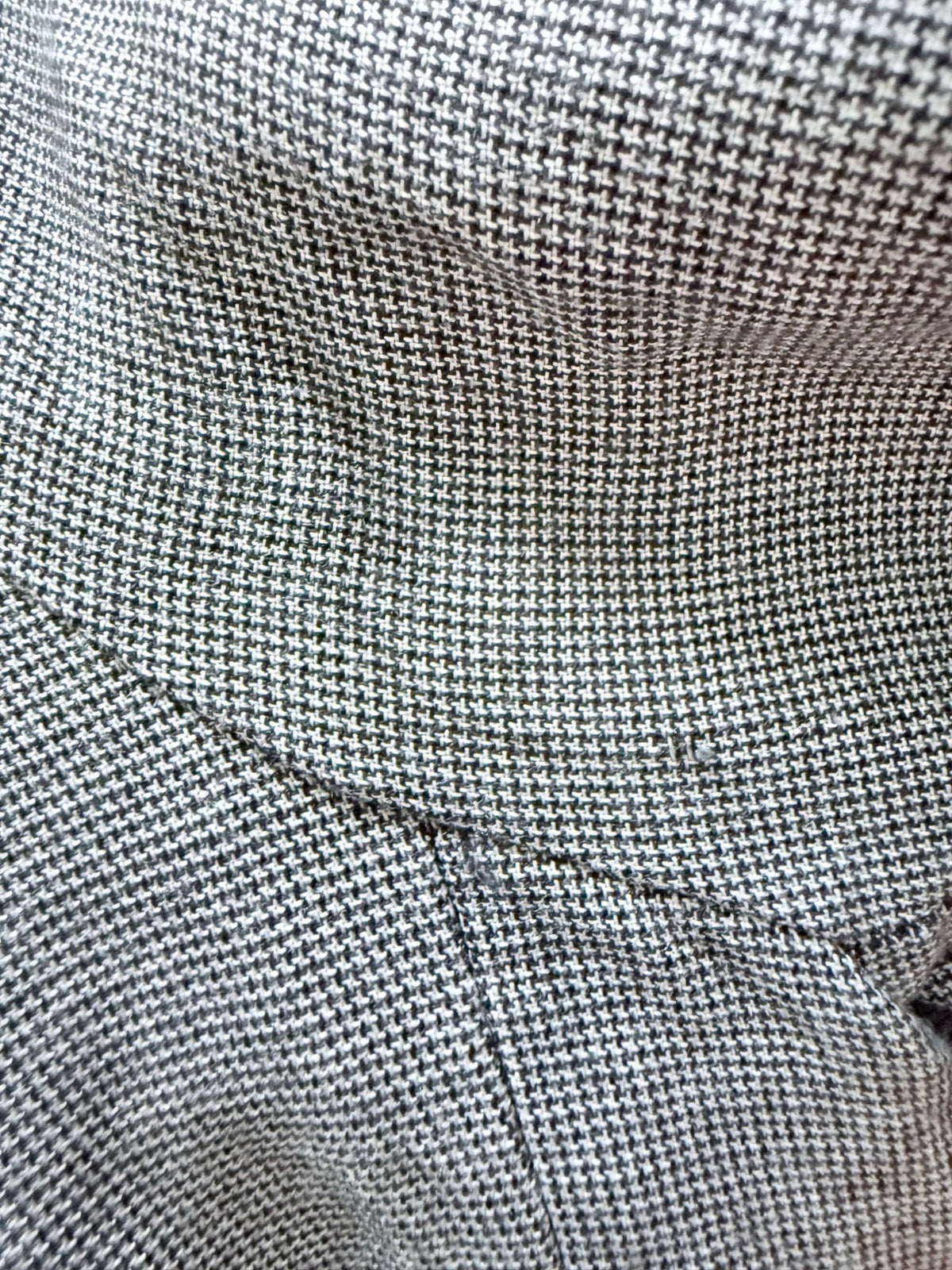 210898