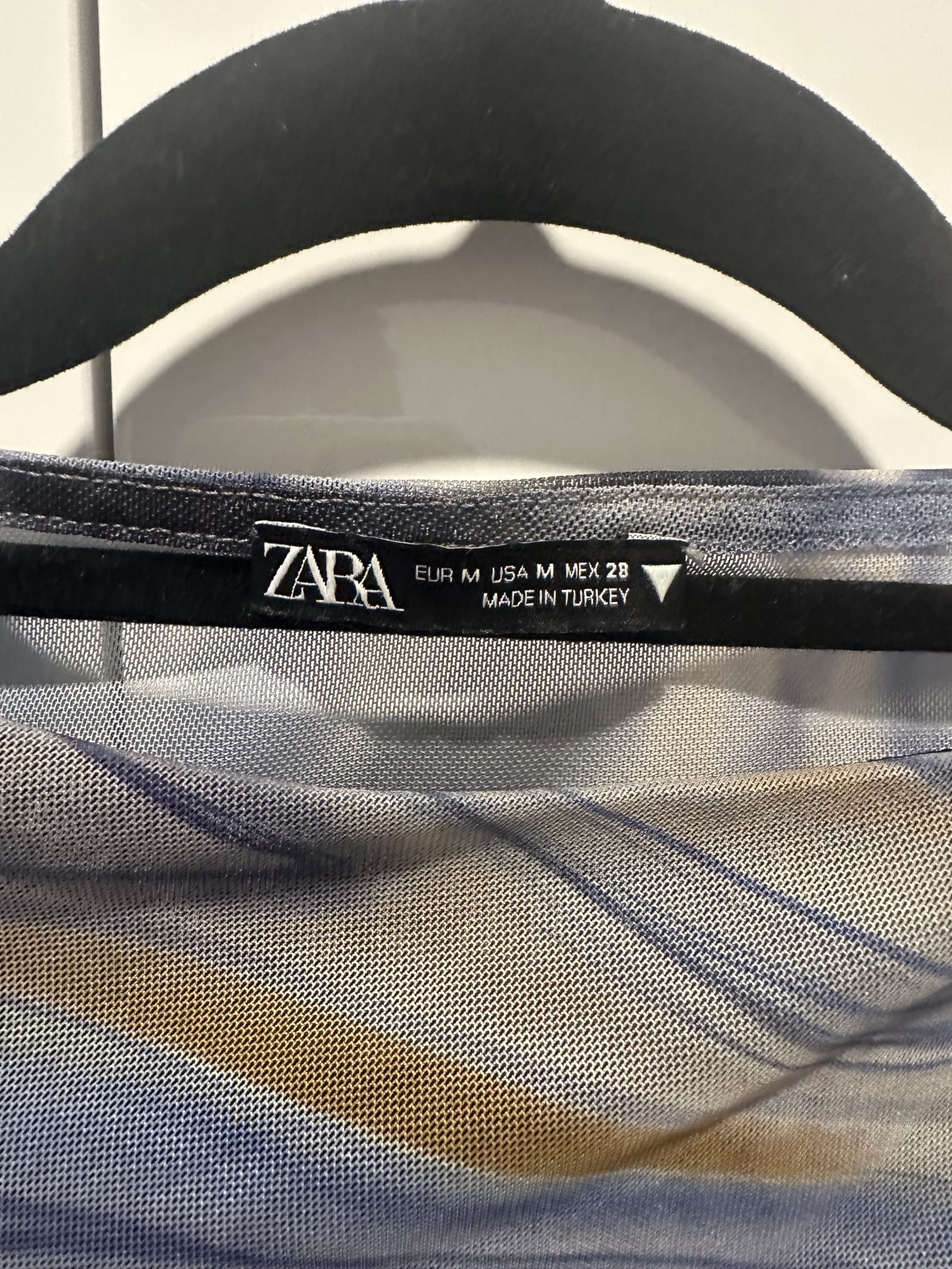 112749