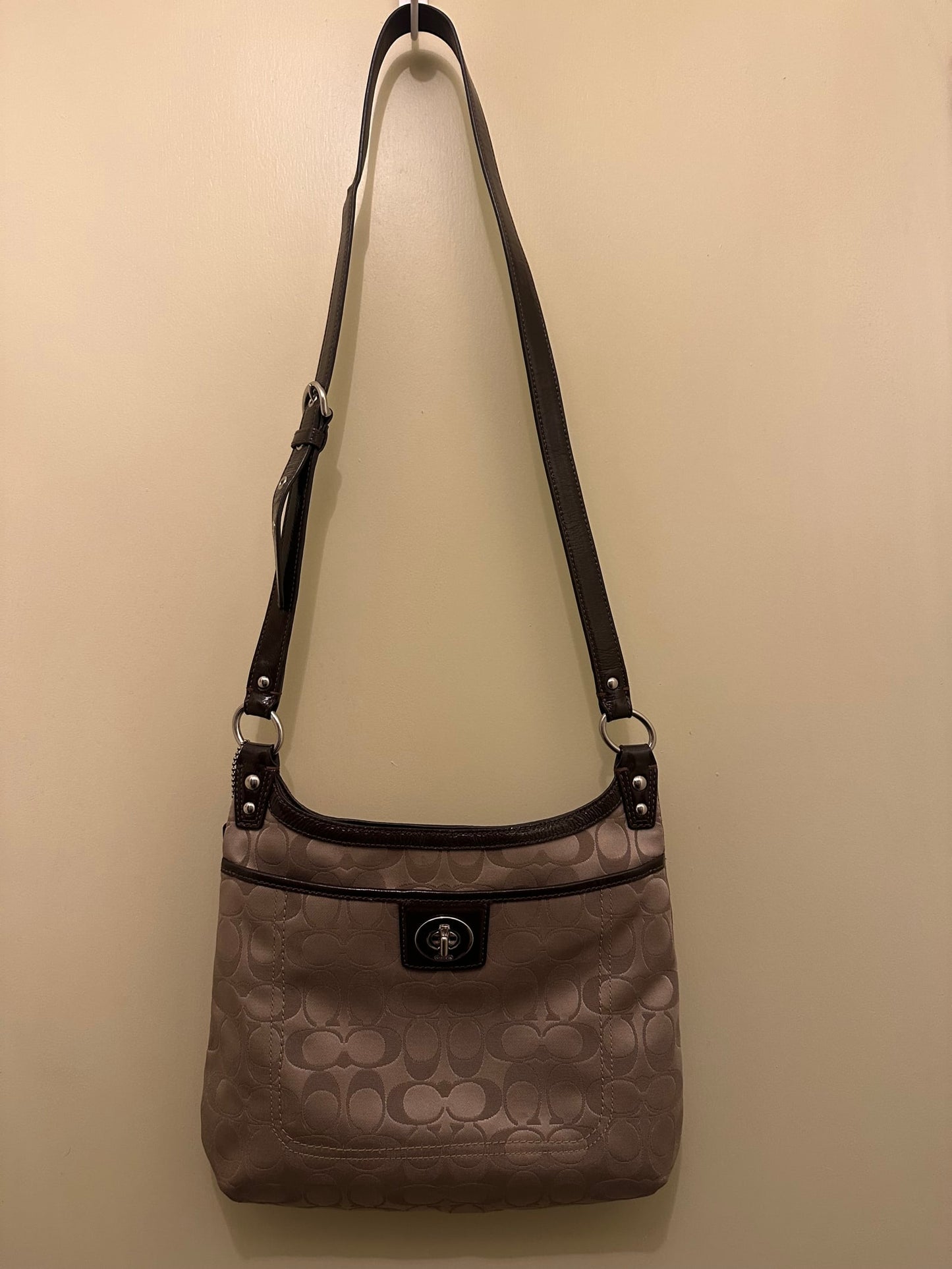 187212