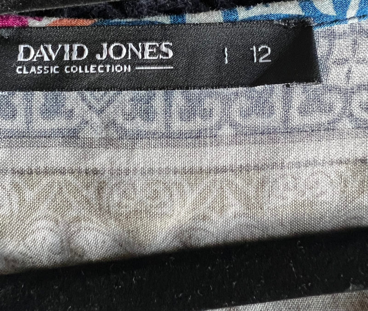 189329