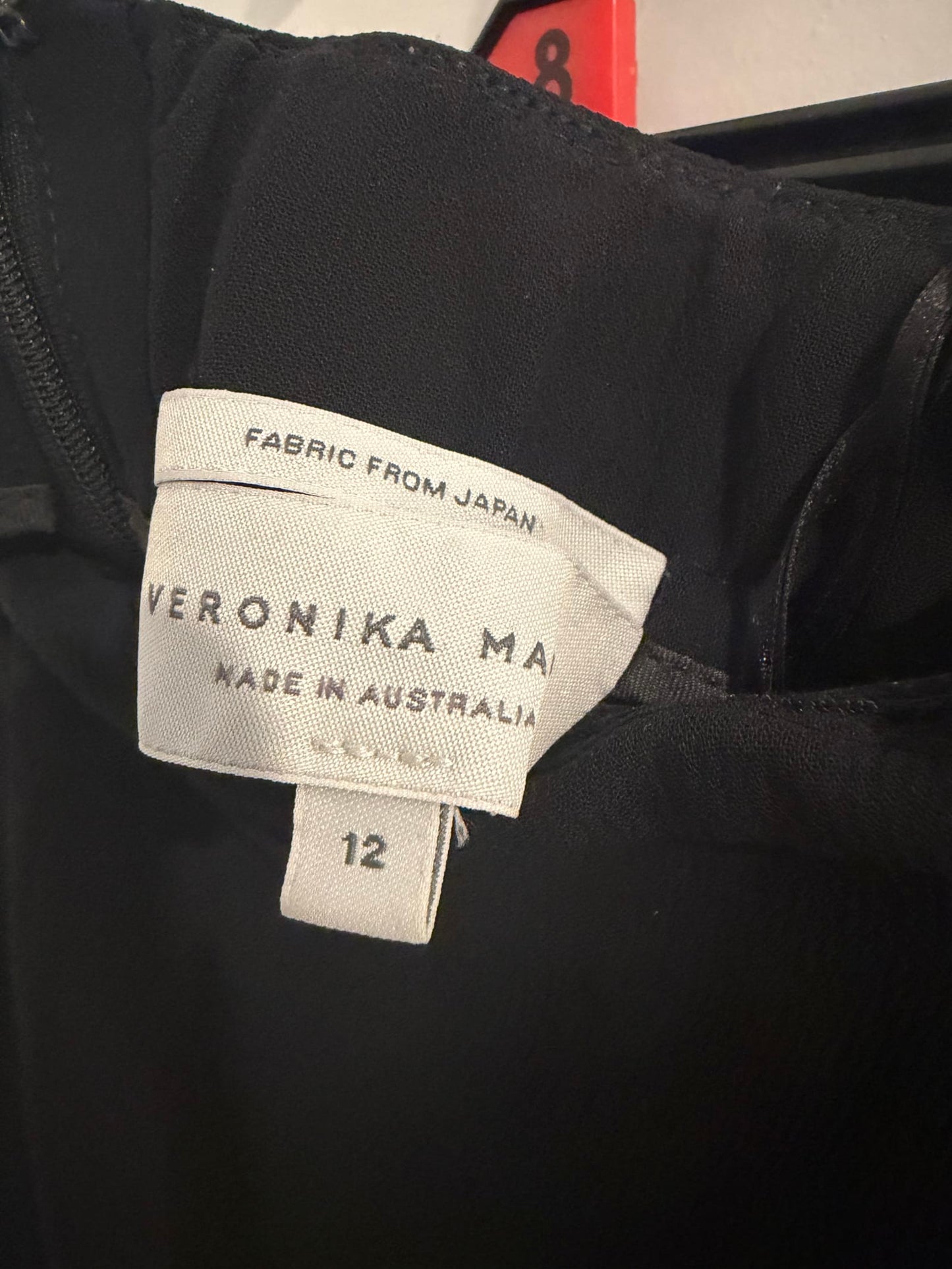 104681