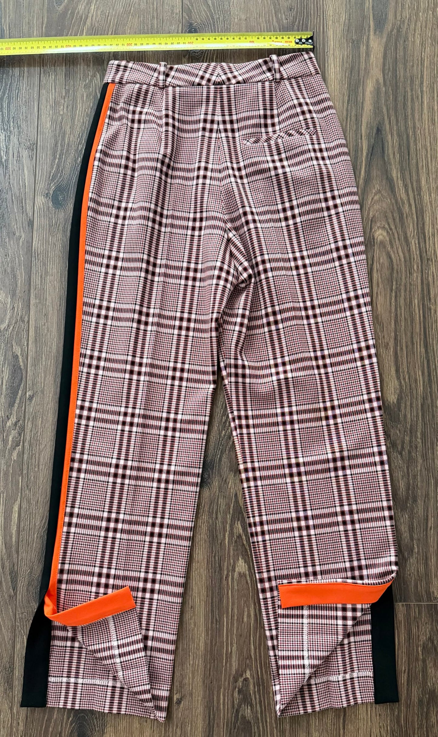 158957
