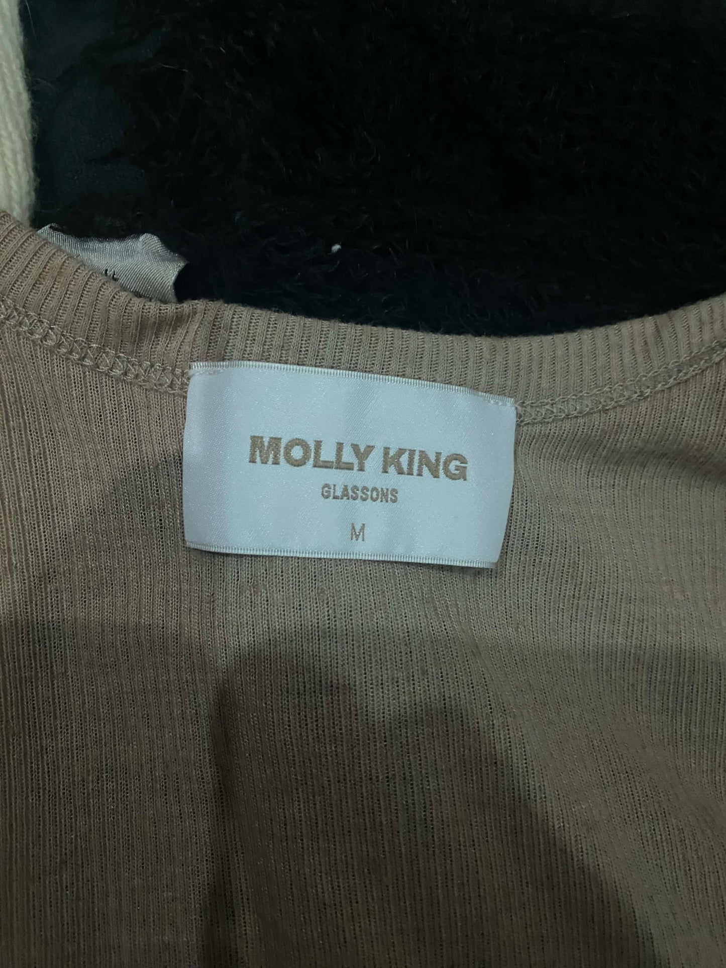 87060
